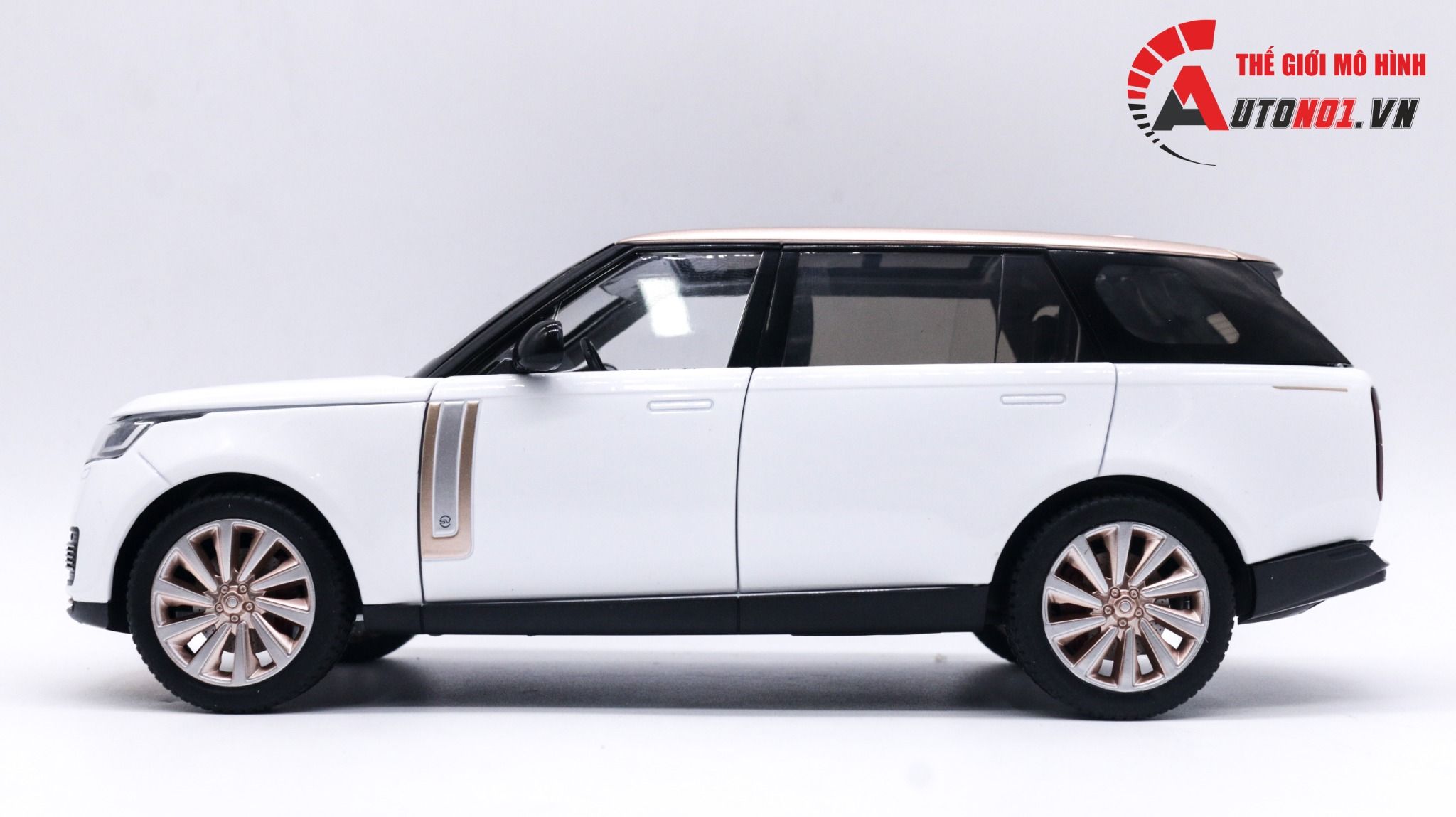  Mô hình xe ô tô Land Rover Range Rover SV Autobiography 2022 tỉ lệ 1:18 Alloy model OT166 