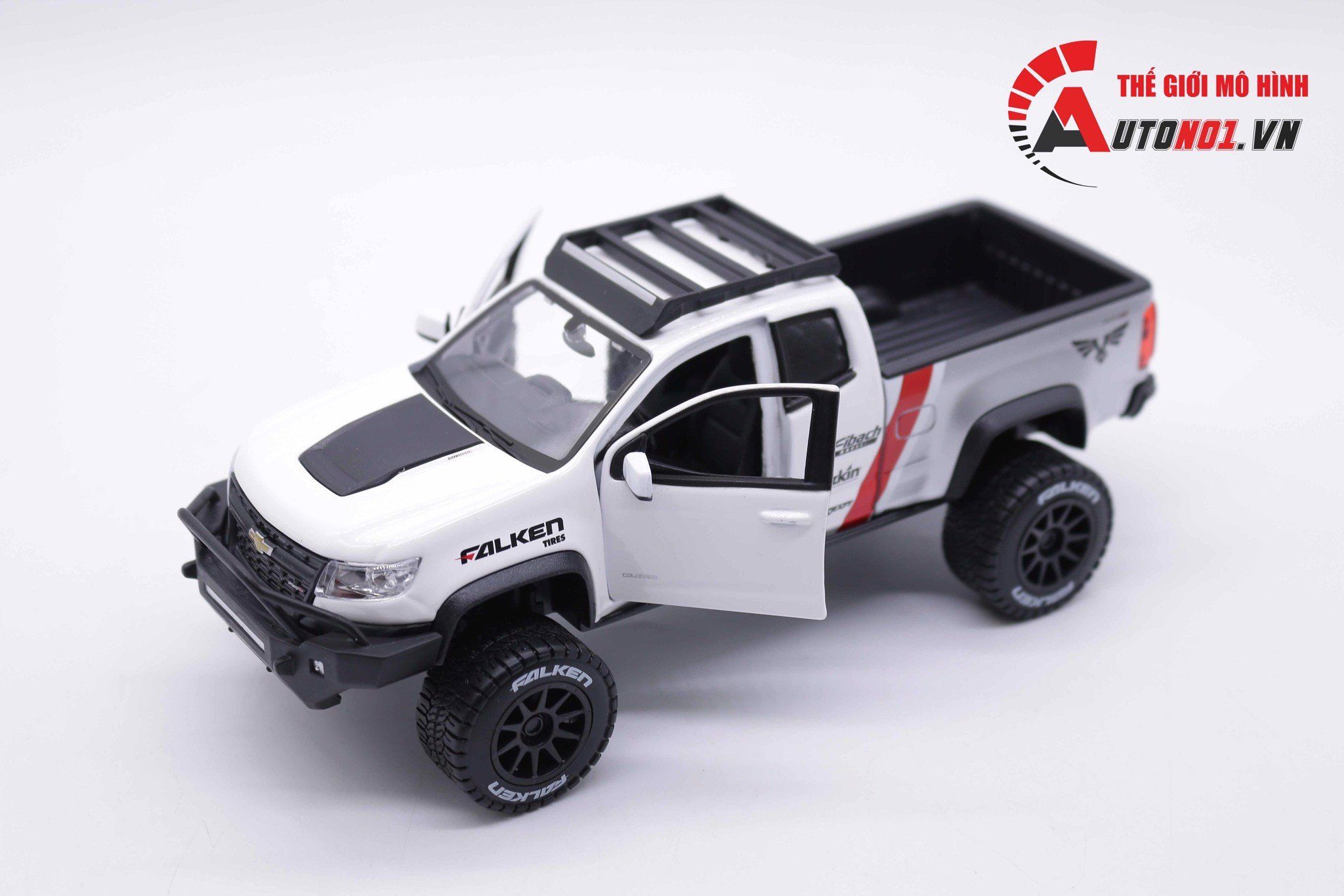  Mô hình xe Chevrolet Colorado Zr2 Design Off Road White 1:27 Maisto 5002 