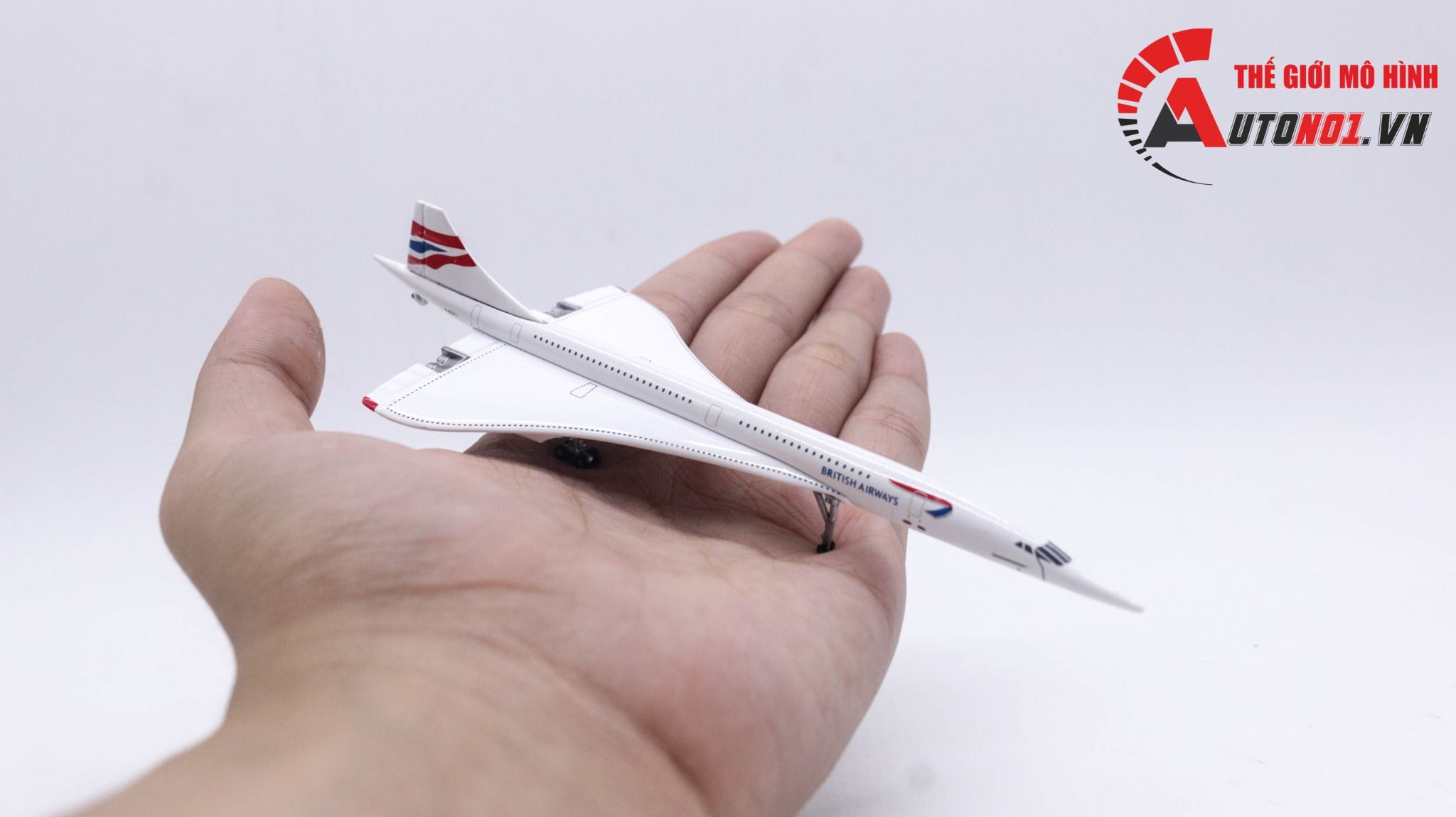  Mô hình máy bay phản lực Concorde British airway có bánh xe tỉ lệ 1:400 MB16183 