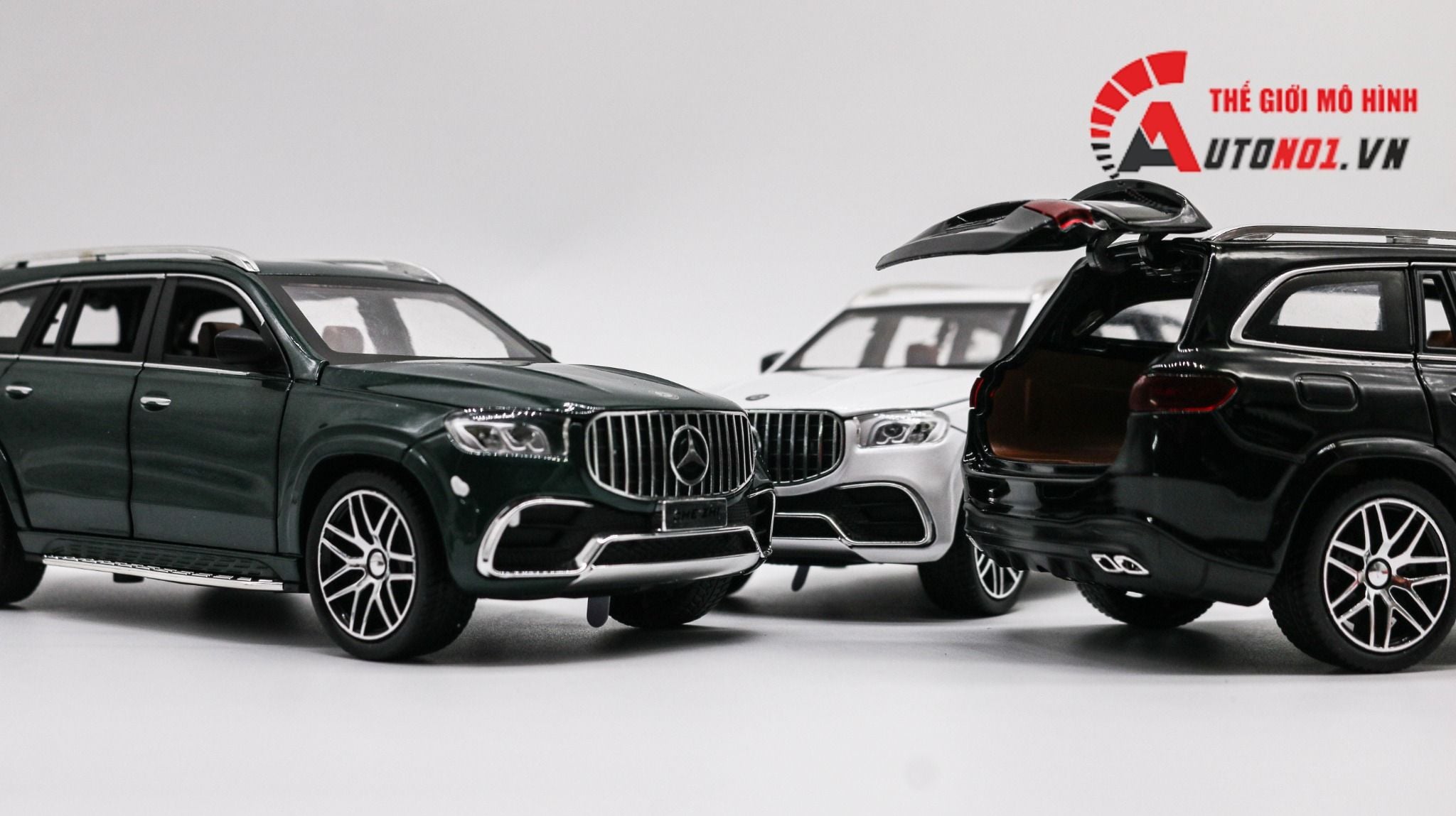  Mô hình xe Mercedes - Benz GLS63 AMG full open - đánh lái tỉ lệ 1:24 Chezhi CZ134P OT24070 