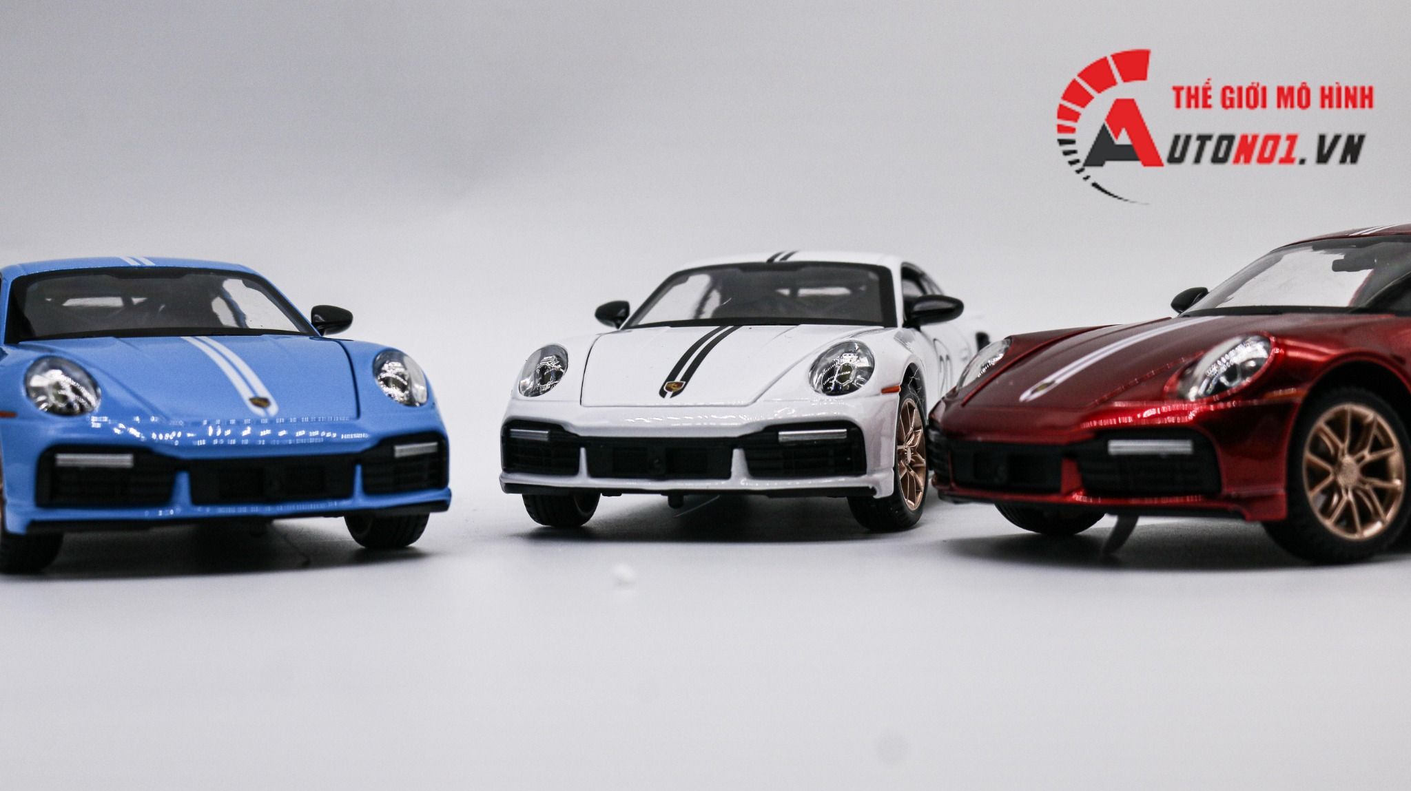  Mô hình xe Porsche 911 Turbo S 1:24 Miniauto OT338 