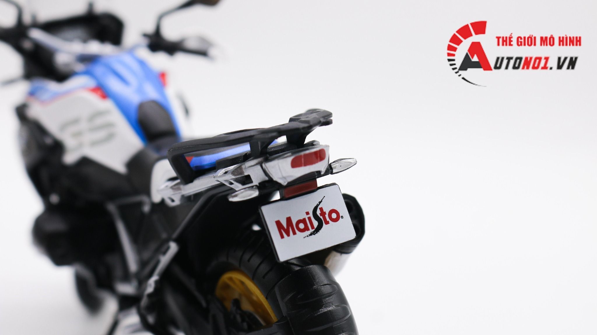  Mô hình xe Bmw R1250 GS white 1:12 Maisto 6776 