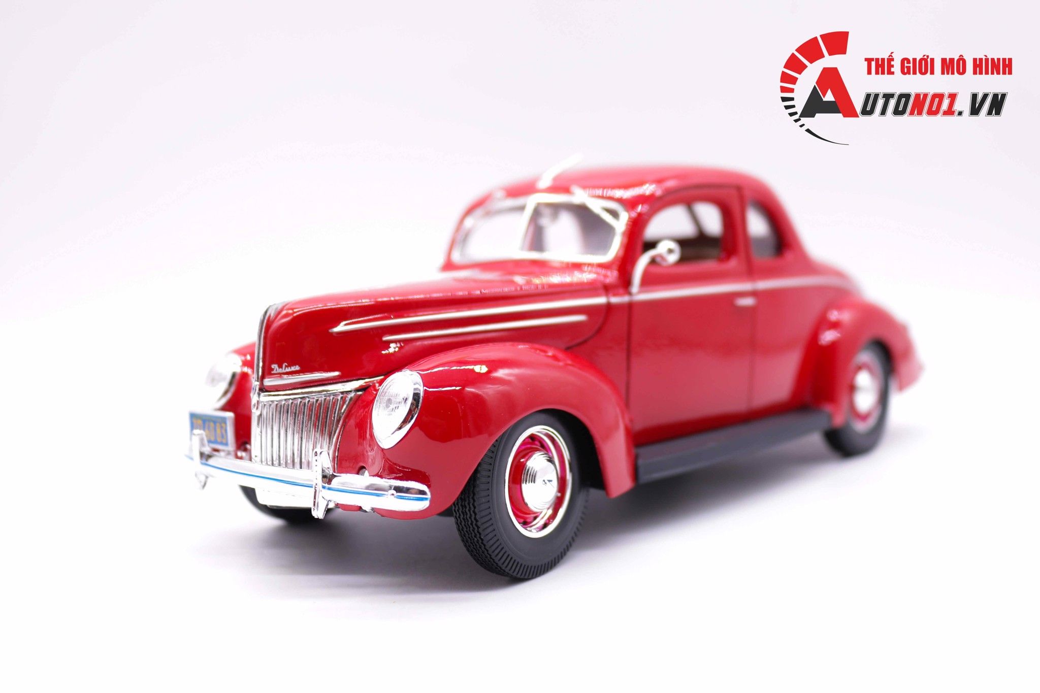  Mô hình xe Ford Deluxe 1939 1:18 Maisto 2917 