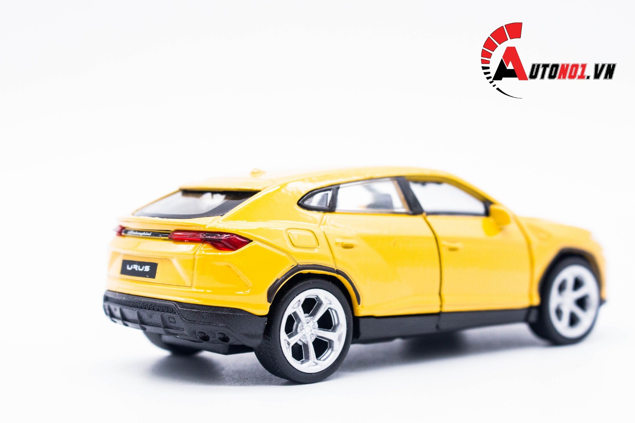  Mô hình xe Lamborghini Urus Yellow 1:36 Welly 6137 