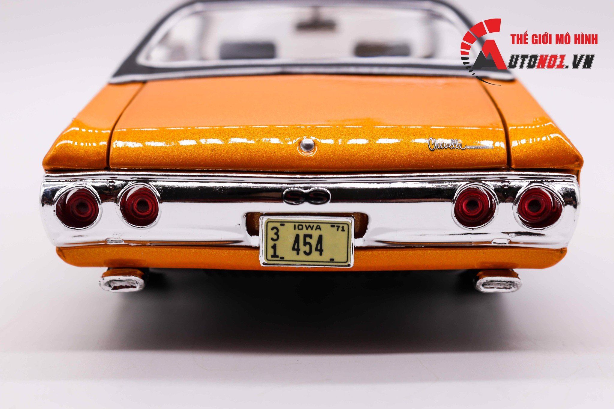  Mô hình xe Chevrolet Chevelle Ss454 Sport Coupe Orange 1:18 Maisto 1971 