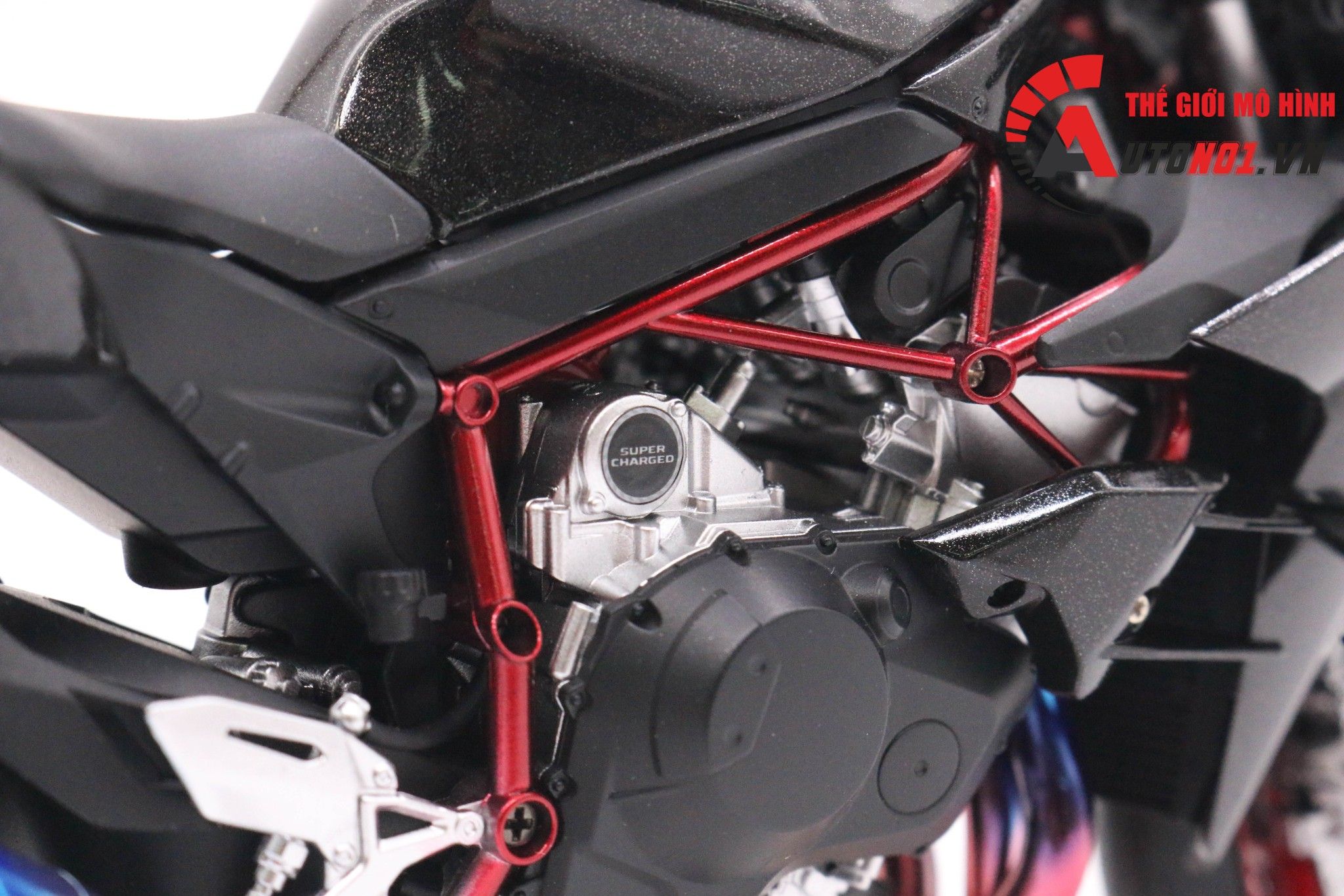  Mô hình xe Kawasaki H2r Black Red 1:12 Tamiya D062 