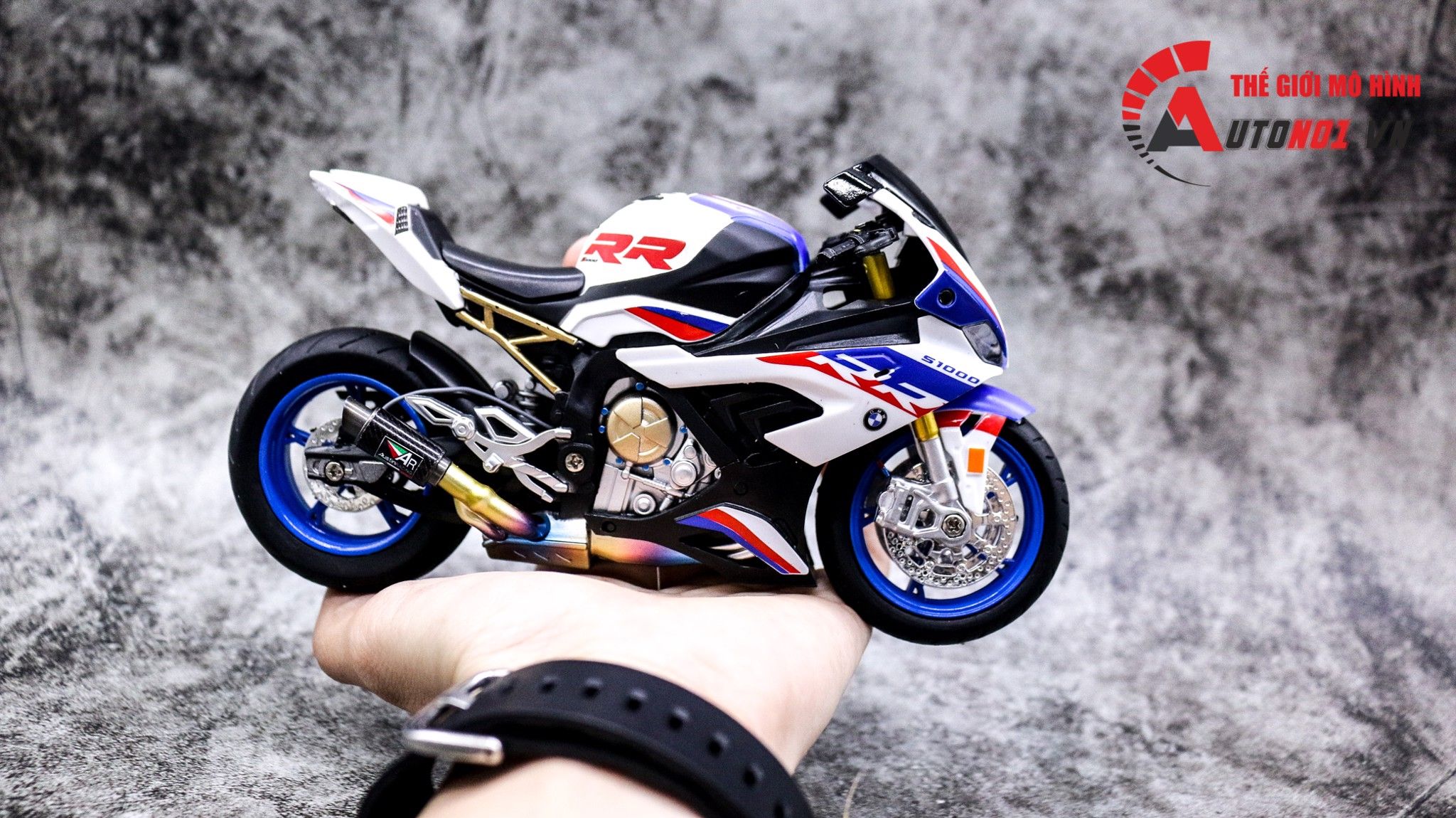  Mô hình xe độ Bmw S1000rr White Blue 2020 độ Pô 1:12 Autono1 Alloy D160E 