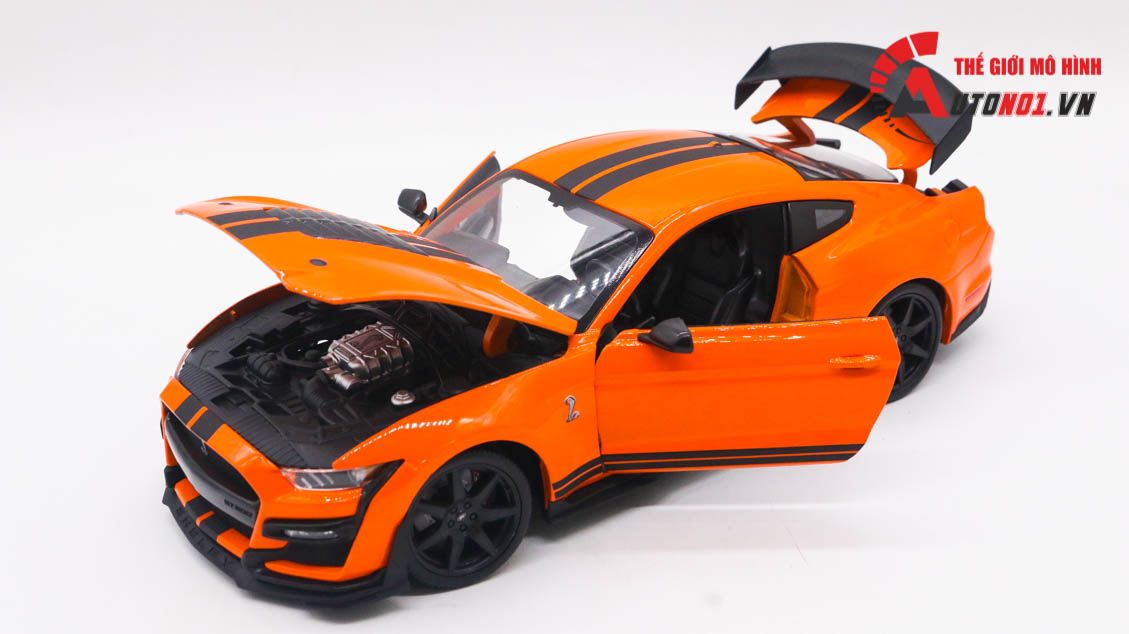  Mô hình xe Ford Mustang Shelby Cobra Gt500 1:18 Maisto 7030 