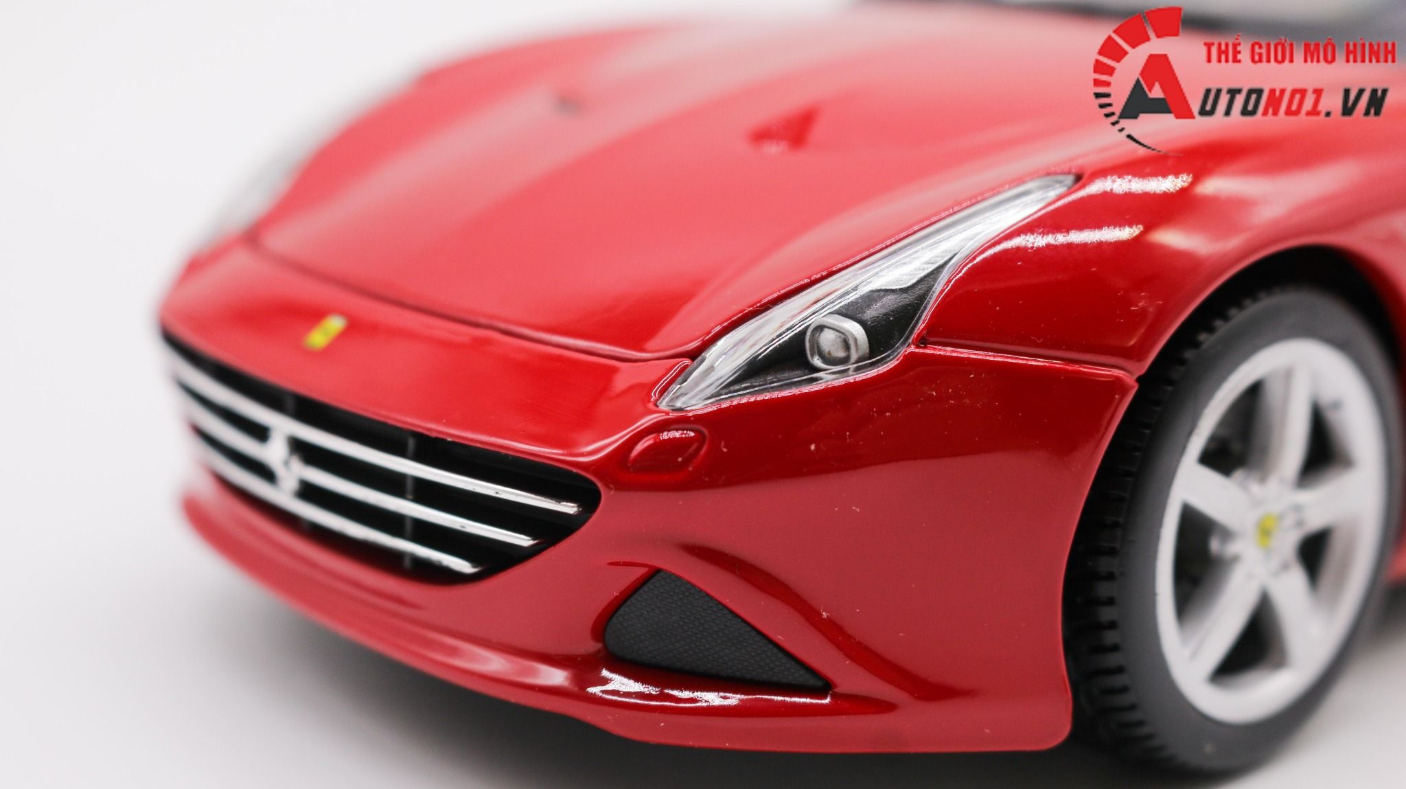  Xe mô hình Ferrari California T Close Top Red 1:18 Bburago 1678 