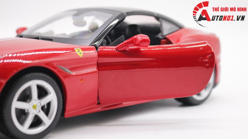 XE MÔ HÌNH FERRARI CALIFORNIA T CLOSE TOP RED 1:18 BBURAGO 1678