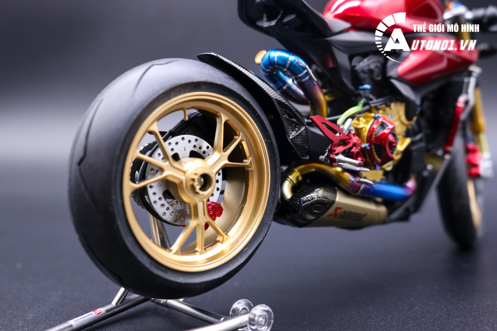  Mô hình xe cao cấp Ducati 1199 Panigale Cafe Racer Red 1:12 Tamiya D055 