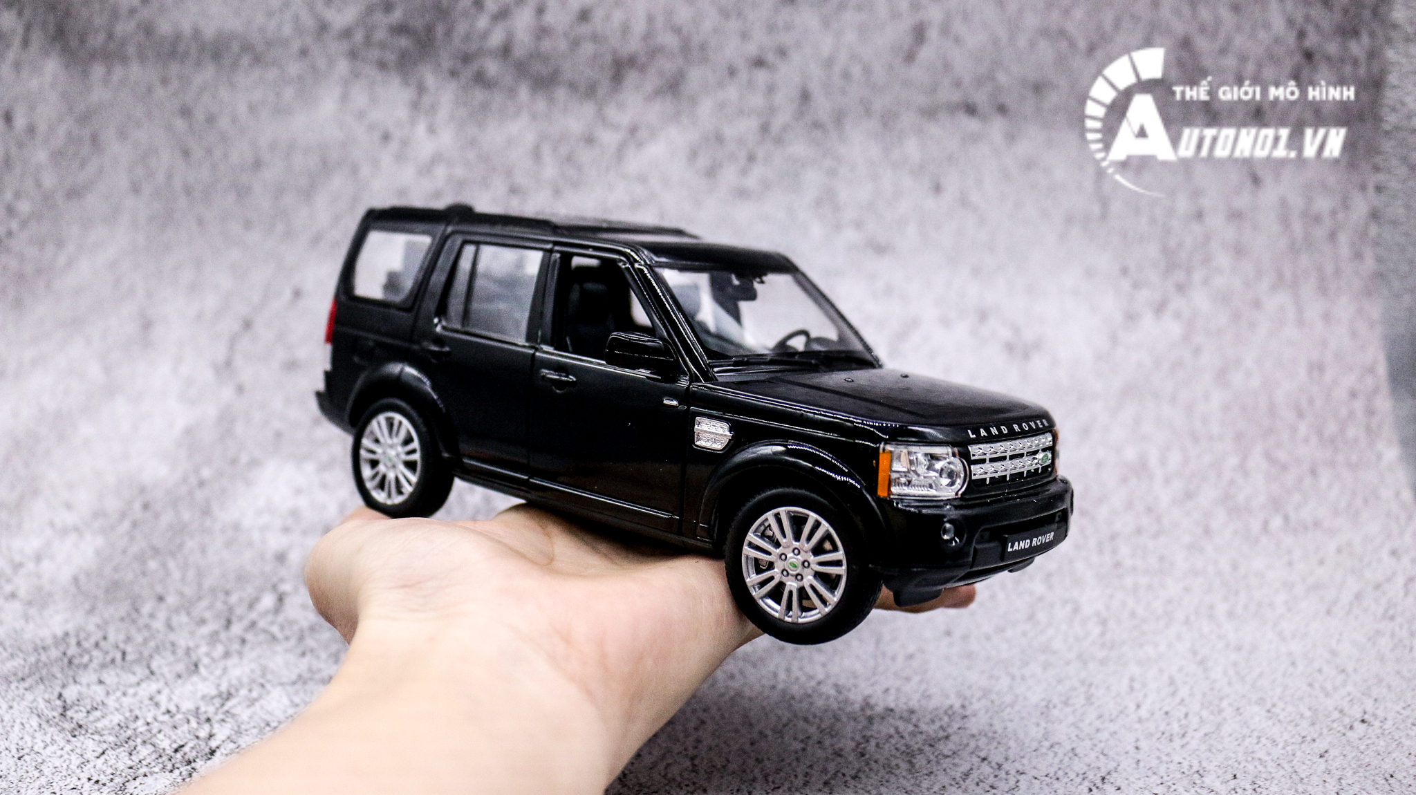  Mô hình Land Rover Discovery 4 Black 1:24 Welly 4399 