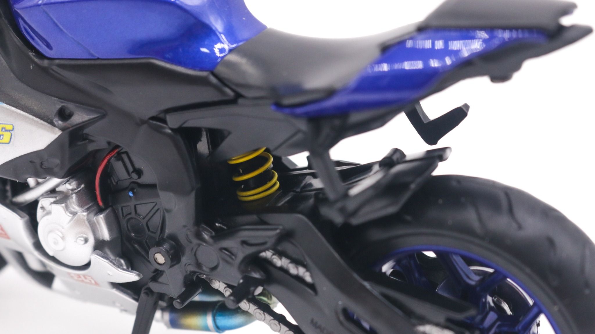  Mô hình xe độ Yamaha Yzf R1m Blue Pô Akrapovic 1:12 Autono1 MSZ D028C 