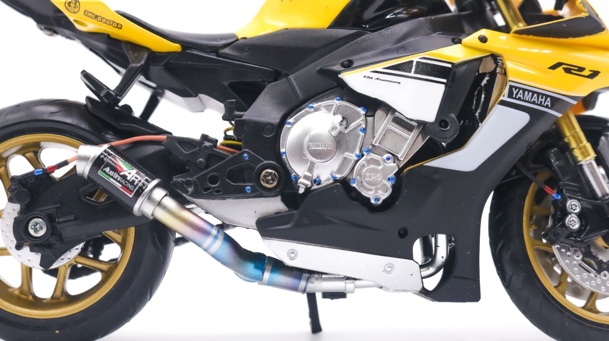  Mô hình xe độ Yamaha R1m 60th Anniversary Yellow Ver 2 - Pô R1m 1:12 Autono1 MSZ D028K 