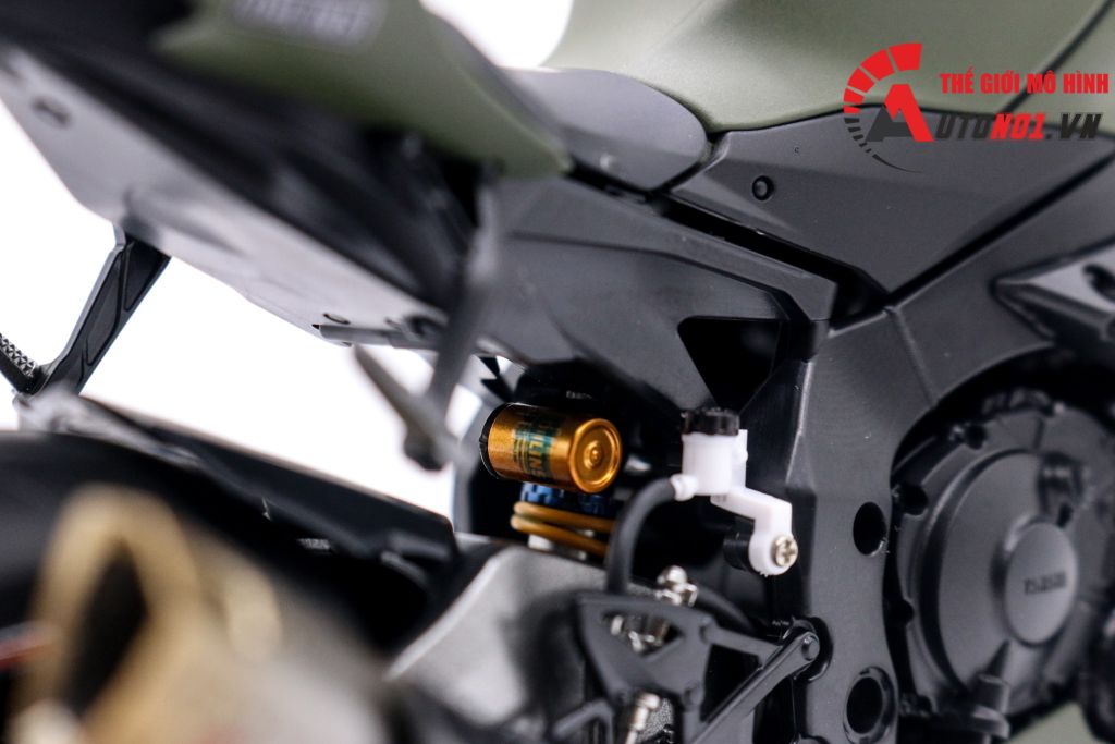 MÔ HÌNH XE YAMAHA YZF R1M US.NAVY GREEN ARMY 1:12 TAMIYA D070