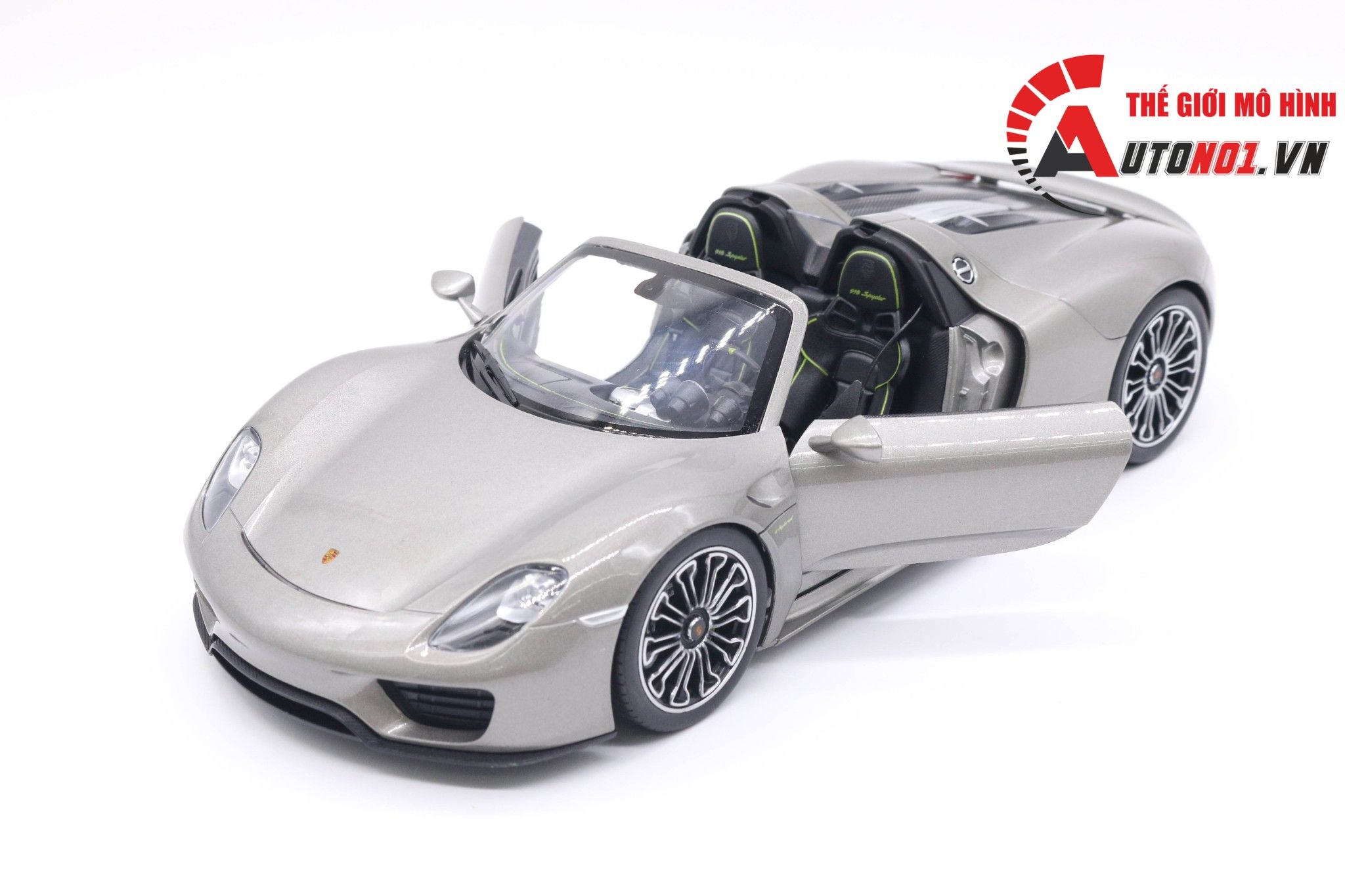  Mô hình xe Porsche 918 Spyder Grey tỉ lệ 1:18 Welly 6496 