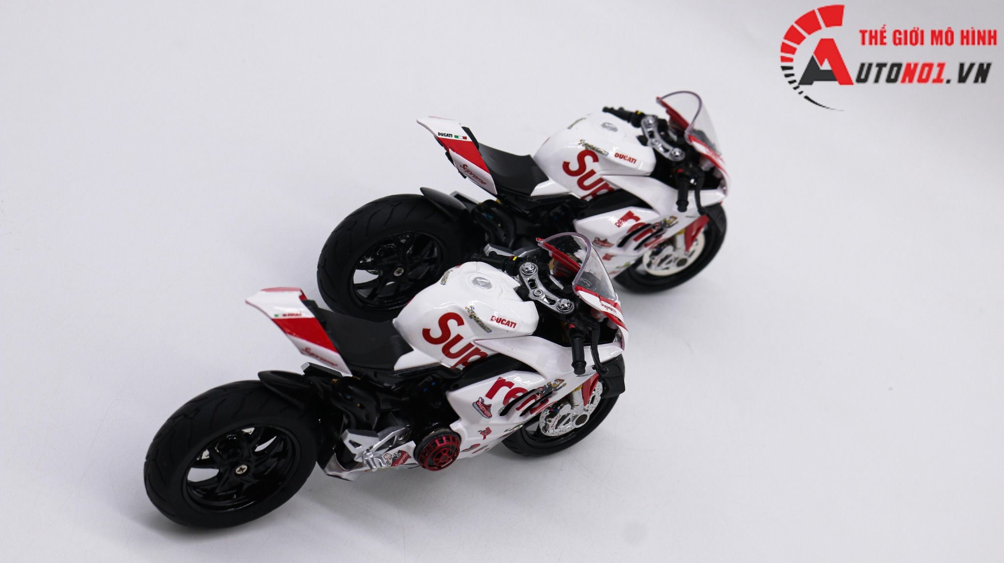  Mô hình xe độ Ducati Supreme V4s Nồi Khô White Tỉ Lệ 1:12 Autono1 D223F 