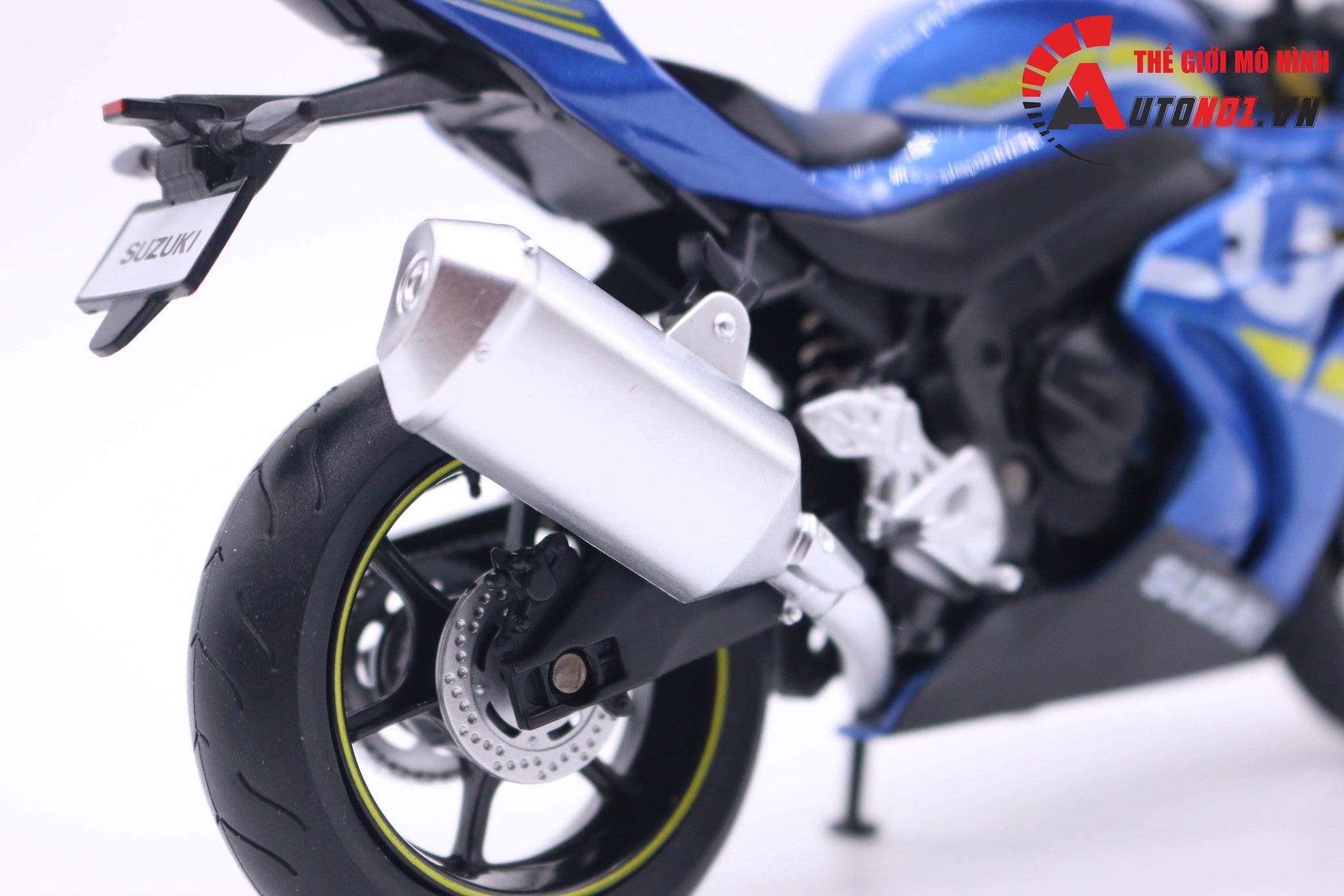  Mô hình xe Suzuki Gsx-R1000 tỉ lệ 1:12 CCA 31489 7207 