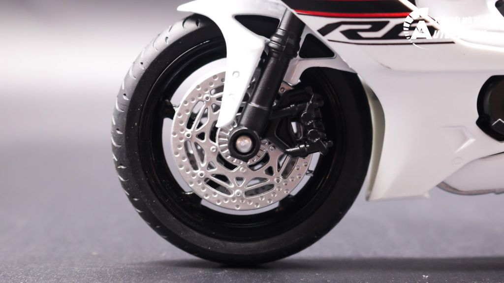 MÔ HÌNH XE YAMAHA YZF R6 2020 WHITE 1:12 WELLY 7495