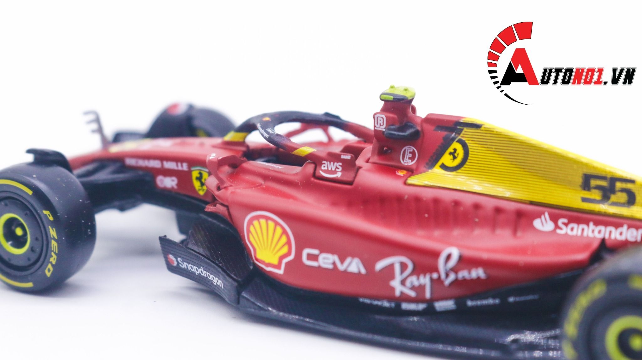  Mô hình xe đua F1 - 75 Ferrari #55 Carlos Sainz 2022 tỉ lệ 1:43 Bburago OT209 