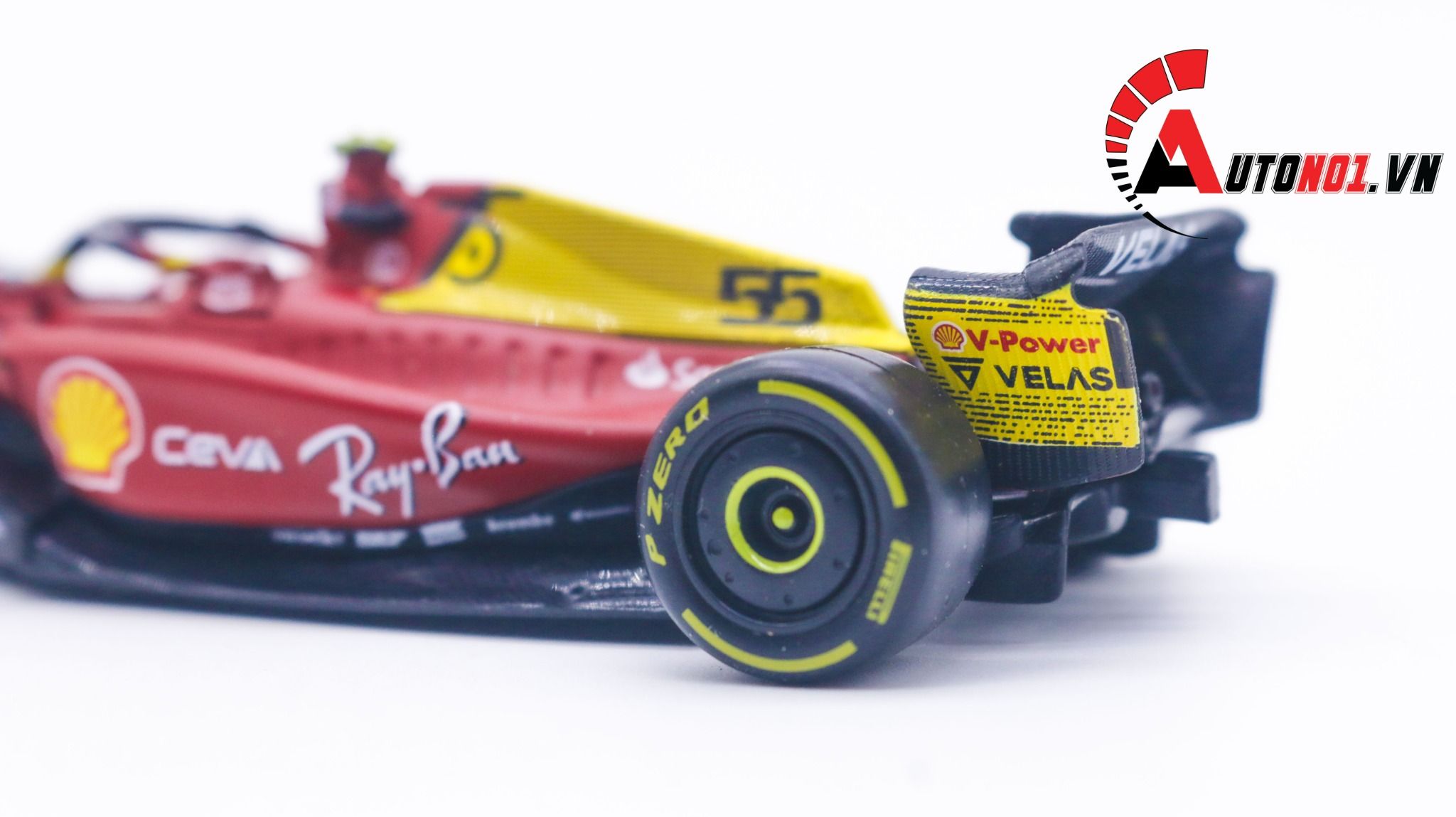  Mô hình xe đua F1 - 75 Ferrari #55 Carlos Sainz 2022 tỉ lệ 1:43 Bburago OT209 