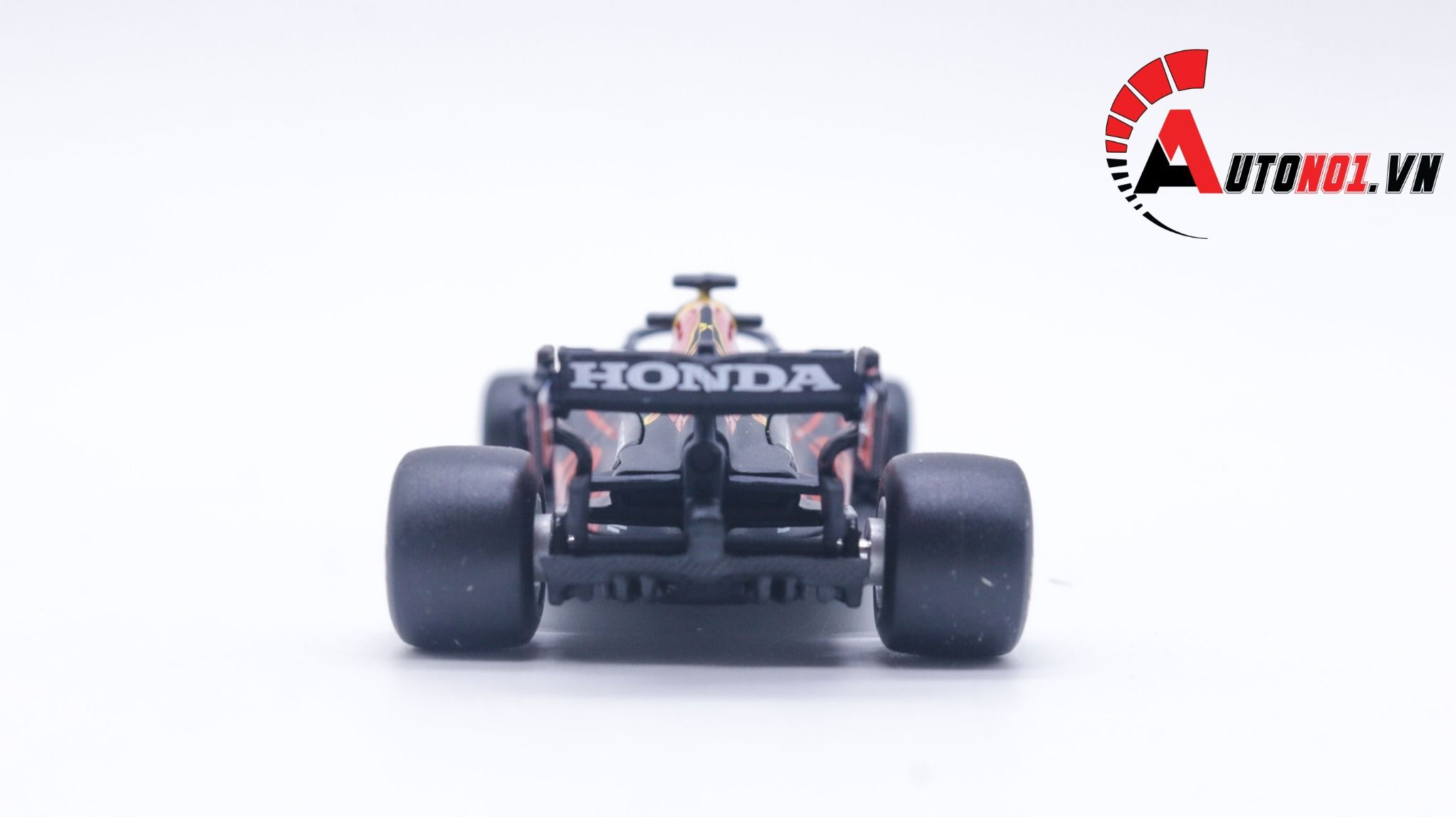  Mô hình xe đua F1 Red Bull Racing Honda RB16 #33 Max Verstappe 2021 tỉ lệ 1:43 Bburago OT208 