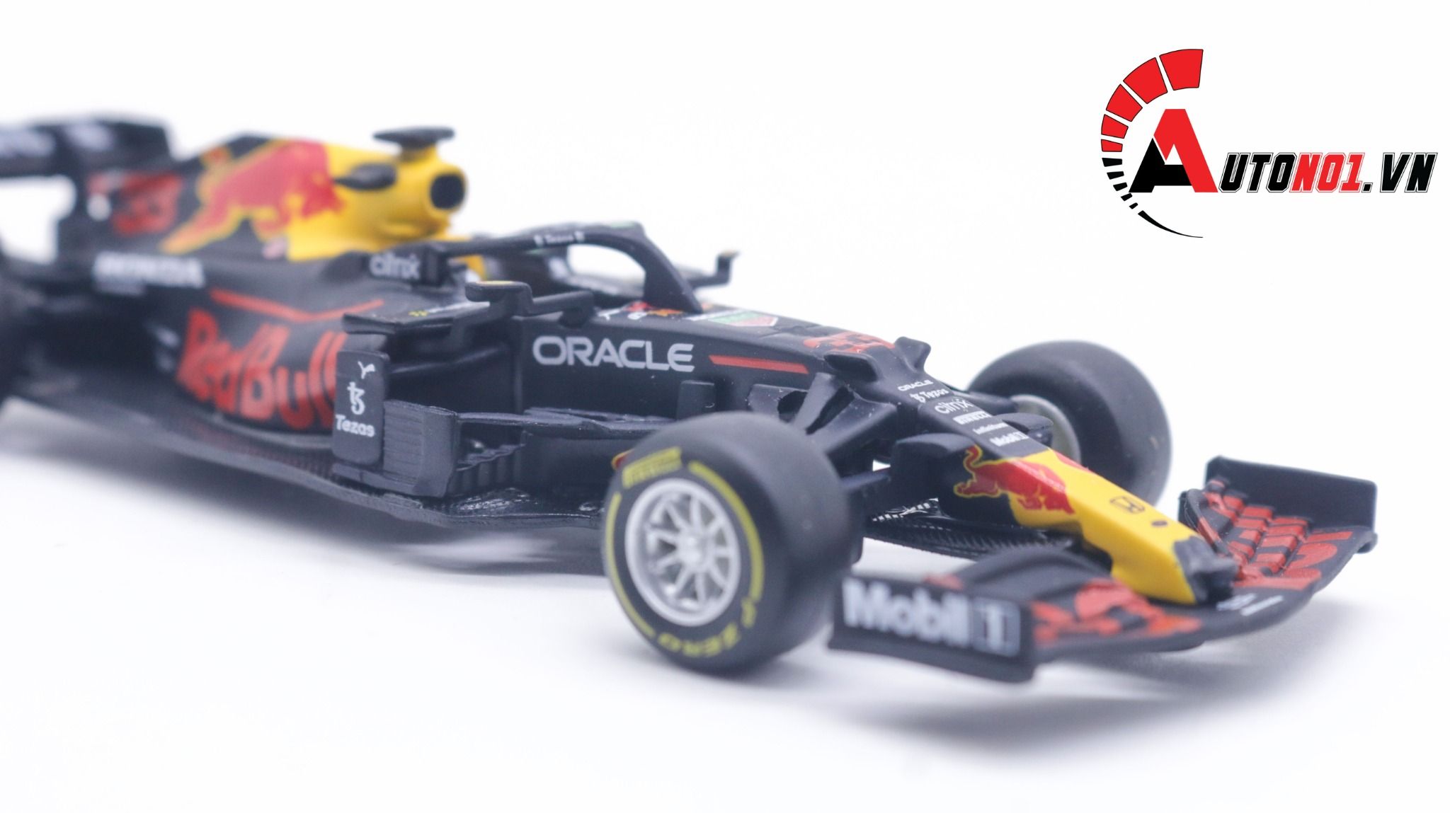  Mô hình xe đua F1 Red Bull Racing Honda RB16 #33 Max Verstappe 2021 tỉ lệ 1:43 Bburago OT208 