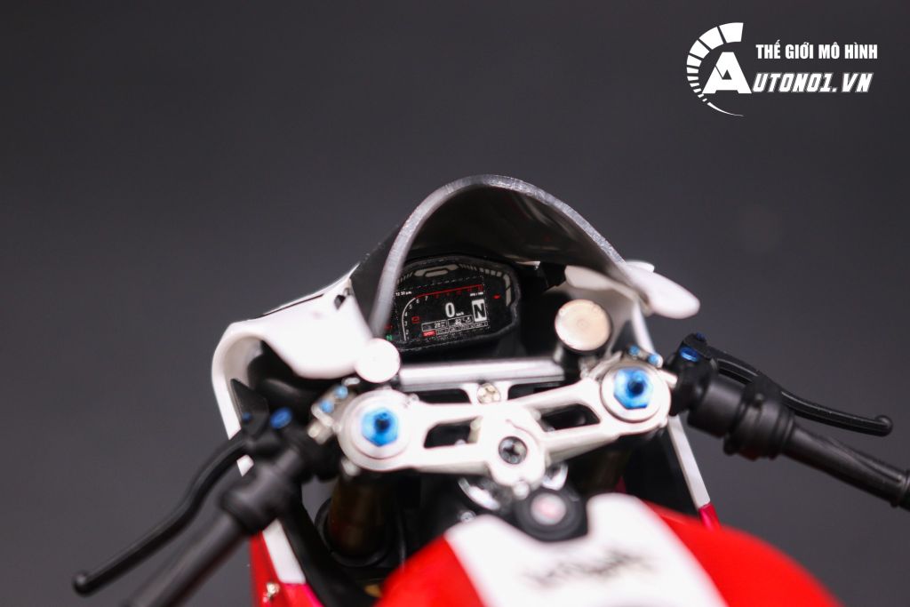 MÔ HÌNH DUCATI 1199 PANIGALE S CUSTOM NO.46 LÊN ĐỒ KIM LOẠI & NỒI MASSA 1:12 TAMIYA D072