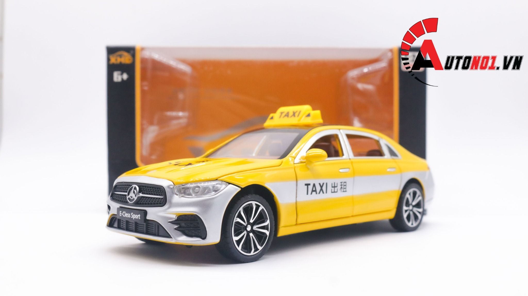  Mô hình xe ô tô Mercedes Benz E300L taxi tỉ lệ 1:24 Alloy model OT193 