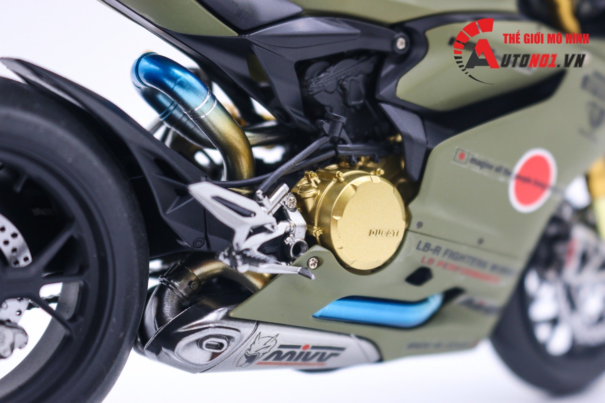  Mô hình xe Ducati 1199 Panigale S Liberty Walk Army 1:12 Tamiya D071 