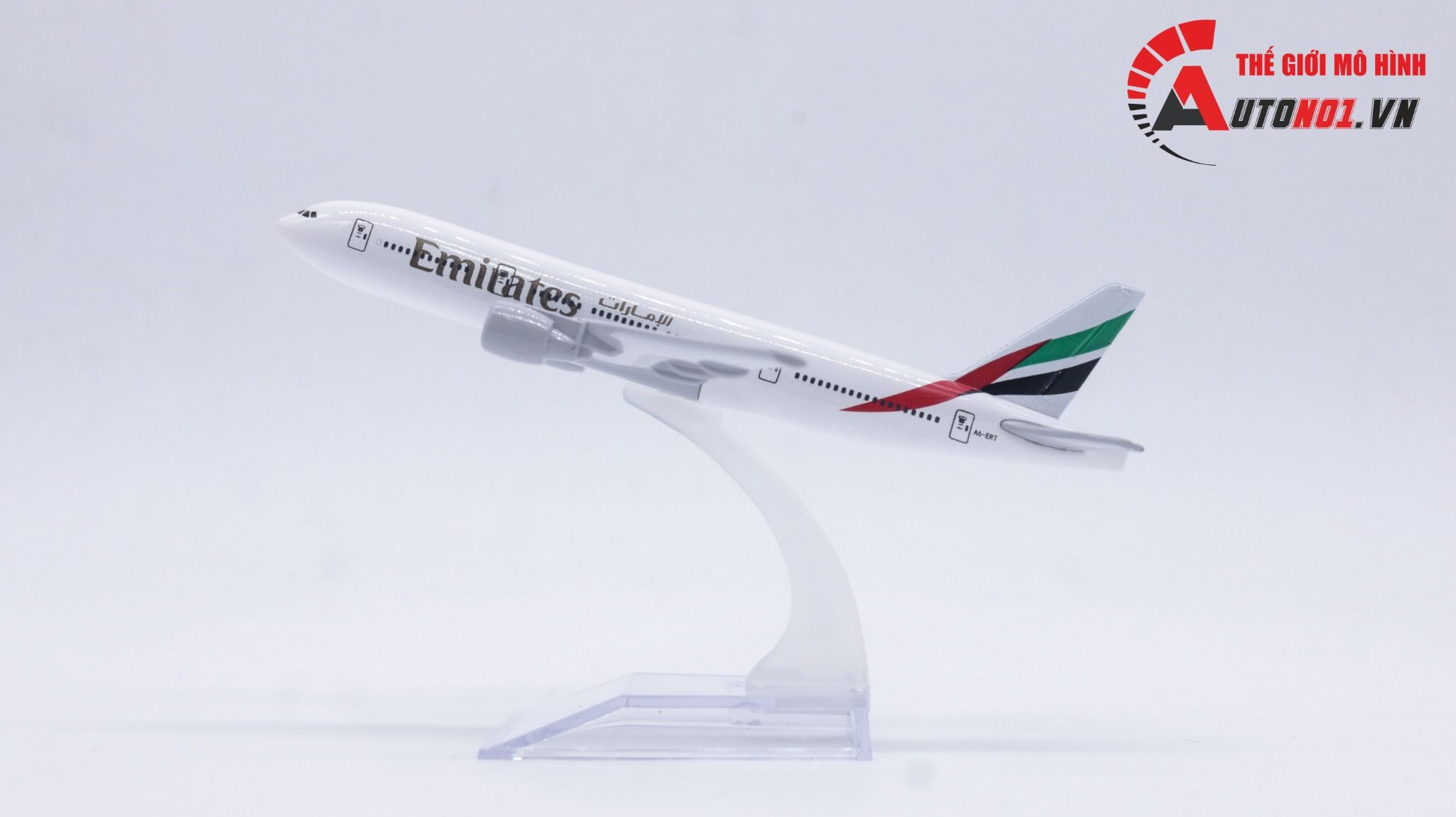  Mô hình máy bay Emirates A6-EEI Airbus A380 16cm MB16090 