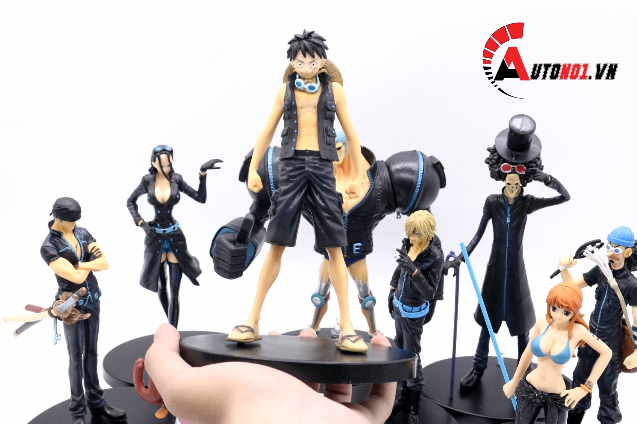  Mô hình nhân vật One Piece các Thành Viên Băng Hải Tặc Mũ Rơm 18cm Đến 23cm FG207 