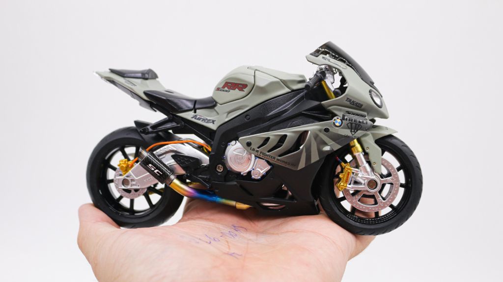 MÔ HÌNH XE ĐỘ BMW S1000RR LIBERTY WALK ĐỘ PÔ KIM LOẠI TỈ LỆ 1:12 AUTONO1 D225