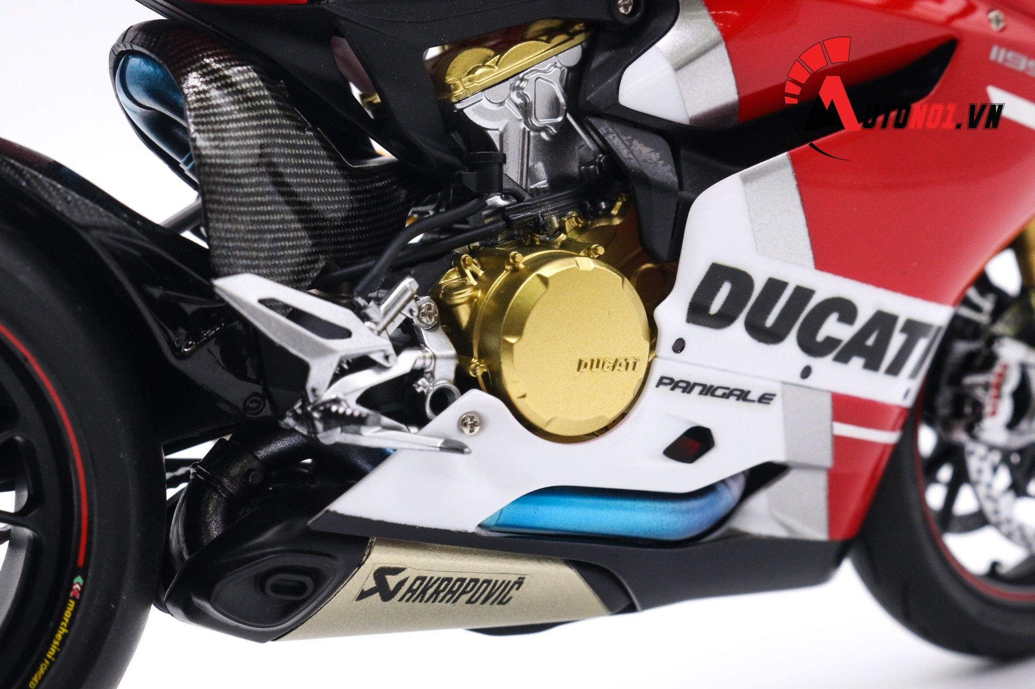  Mô hình xe cao cấp Ducati 1199 Corse Custom 1:12 Tamiya D051 