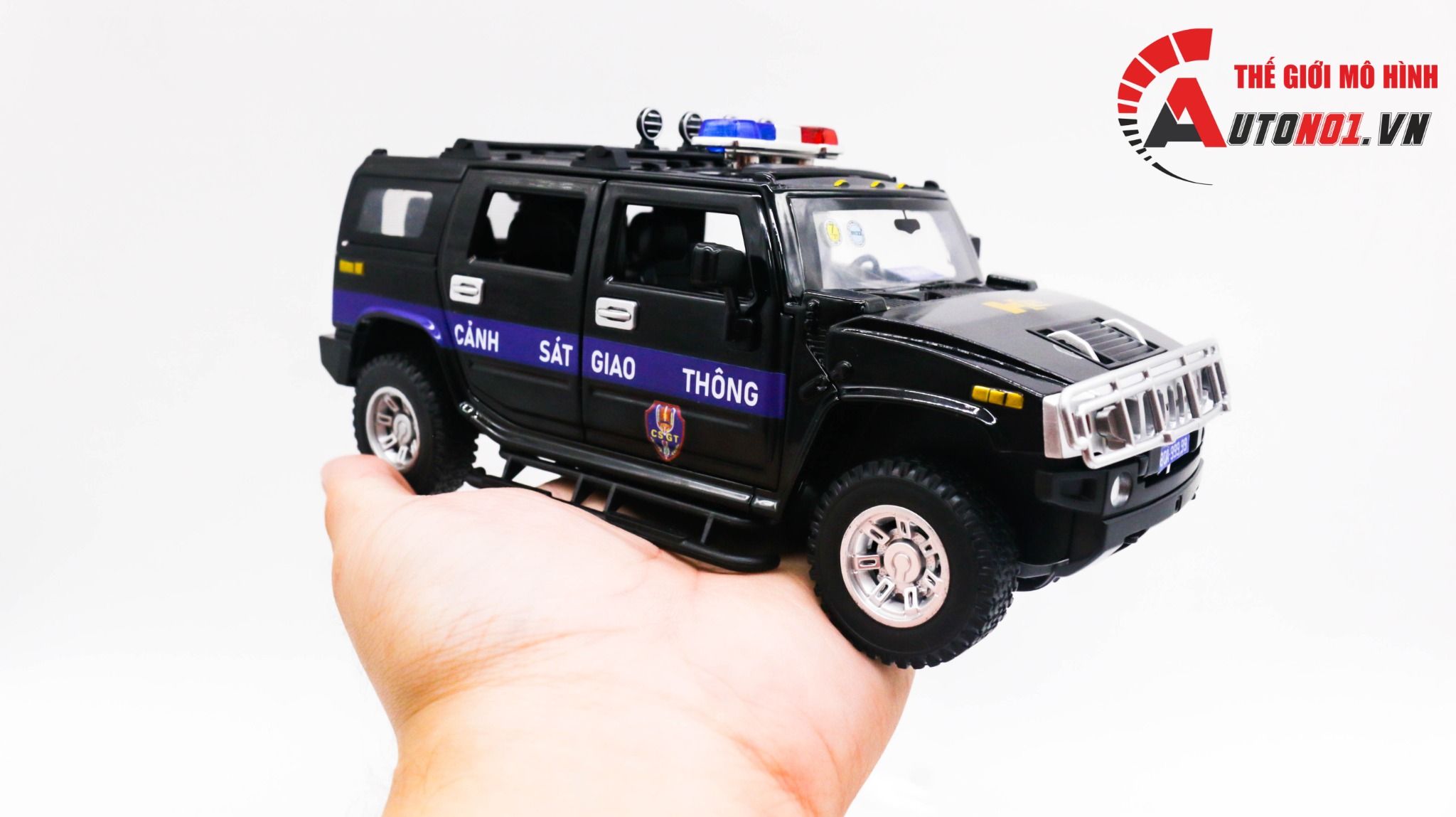  Mô hình xe ô tô độ CSGT Hummer H2 black full open tỉ lệ 1:24 Alloy model OT237 