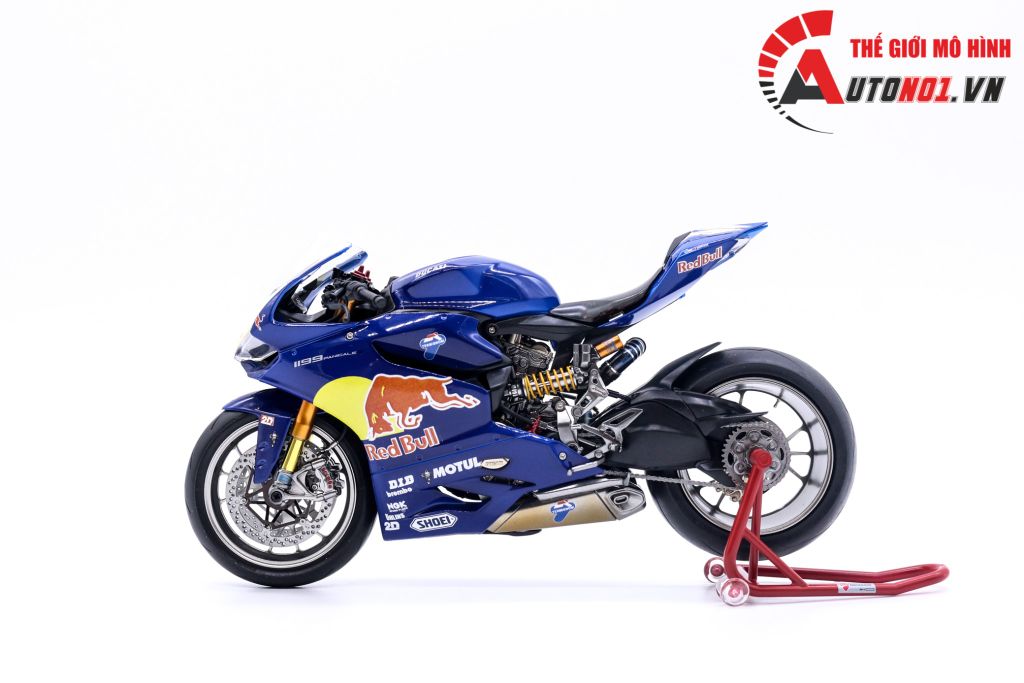 MÔ HÌNH DUCATI 1199 PANIGALE S CUSTOM RED BULL NỒI KHÔ 1:12 TAMIYA D075