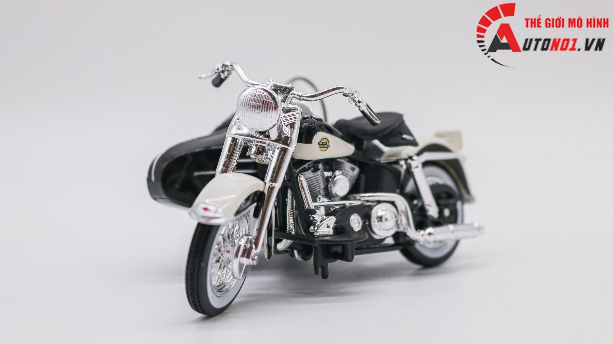  Mô hình xe Harley Davidson Side Car 1958 Flh Duo Glide 1:18 Maisto 1790d 