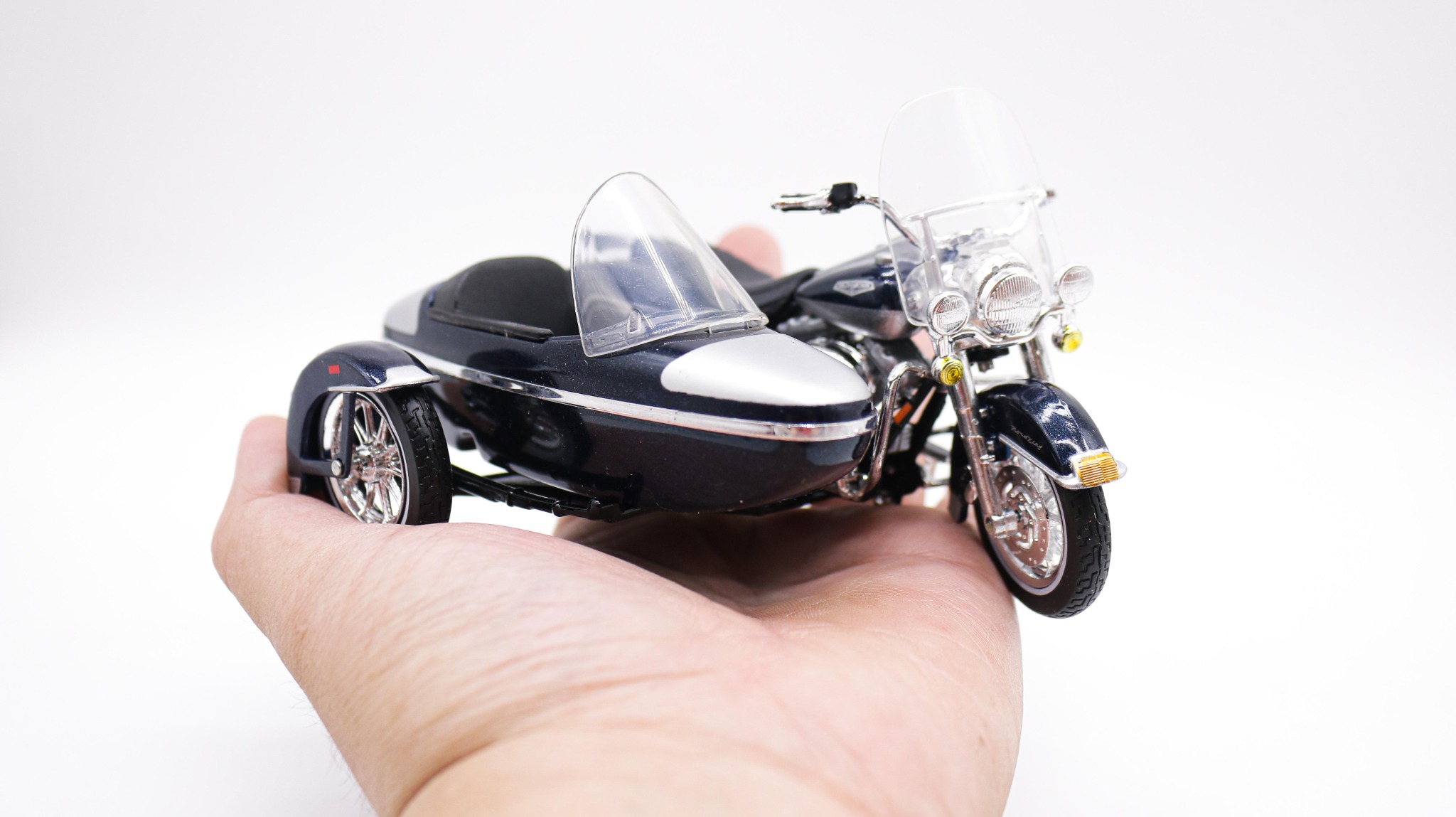  Mô hình xe Harley Davidson Side Car 2001 Flhrci Road King Classic Blue 1:18 Maisto 1790c 