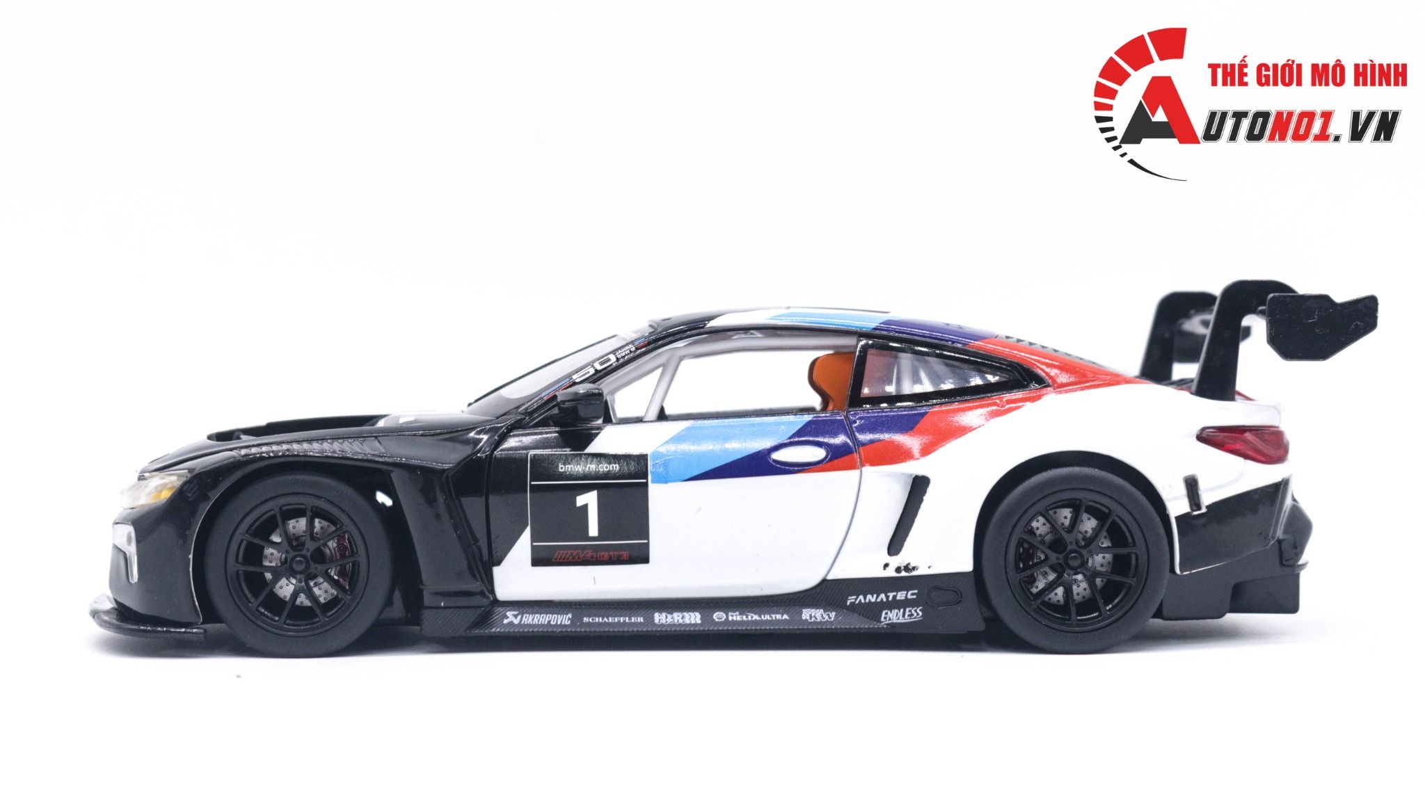  Mô hình xe BMW M4 GT3 tỉ lệ 1:24 Coolchicauto 68282K OT055 