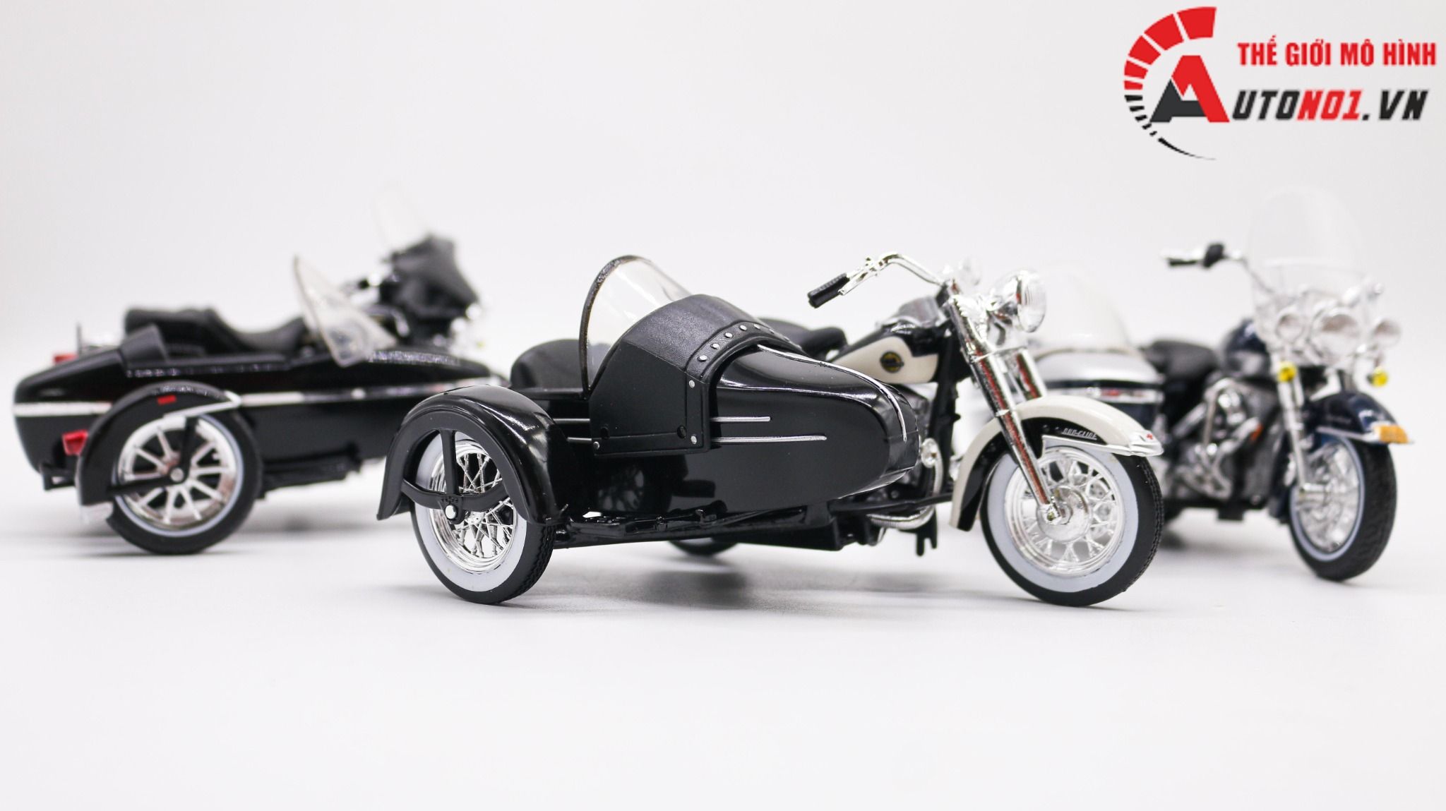  Mô hình xe Harley Davidson Side Car 1958 Flh Duo Glide 1:18 Maisto 1790d 