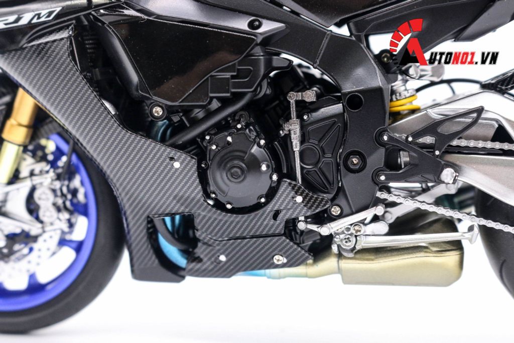 MÔ HÌNH XE YAMAHA YZF R1M CUSTOM CARBON FIBER 1:12 TAMIYA D053