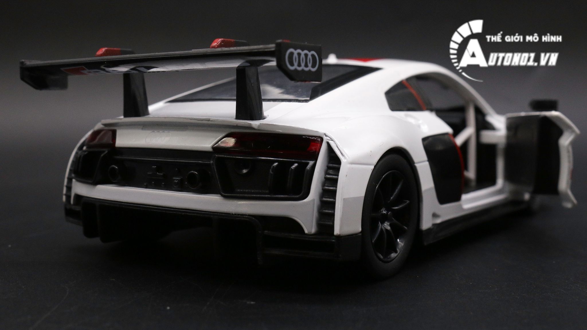  MÔ HÌNH XE AUDI R8 LMS WHITE 1:24 DOUBLE HORSES 7757 