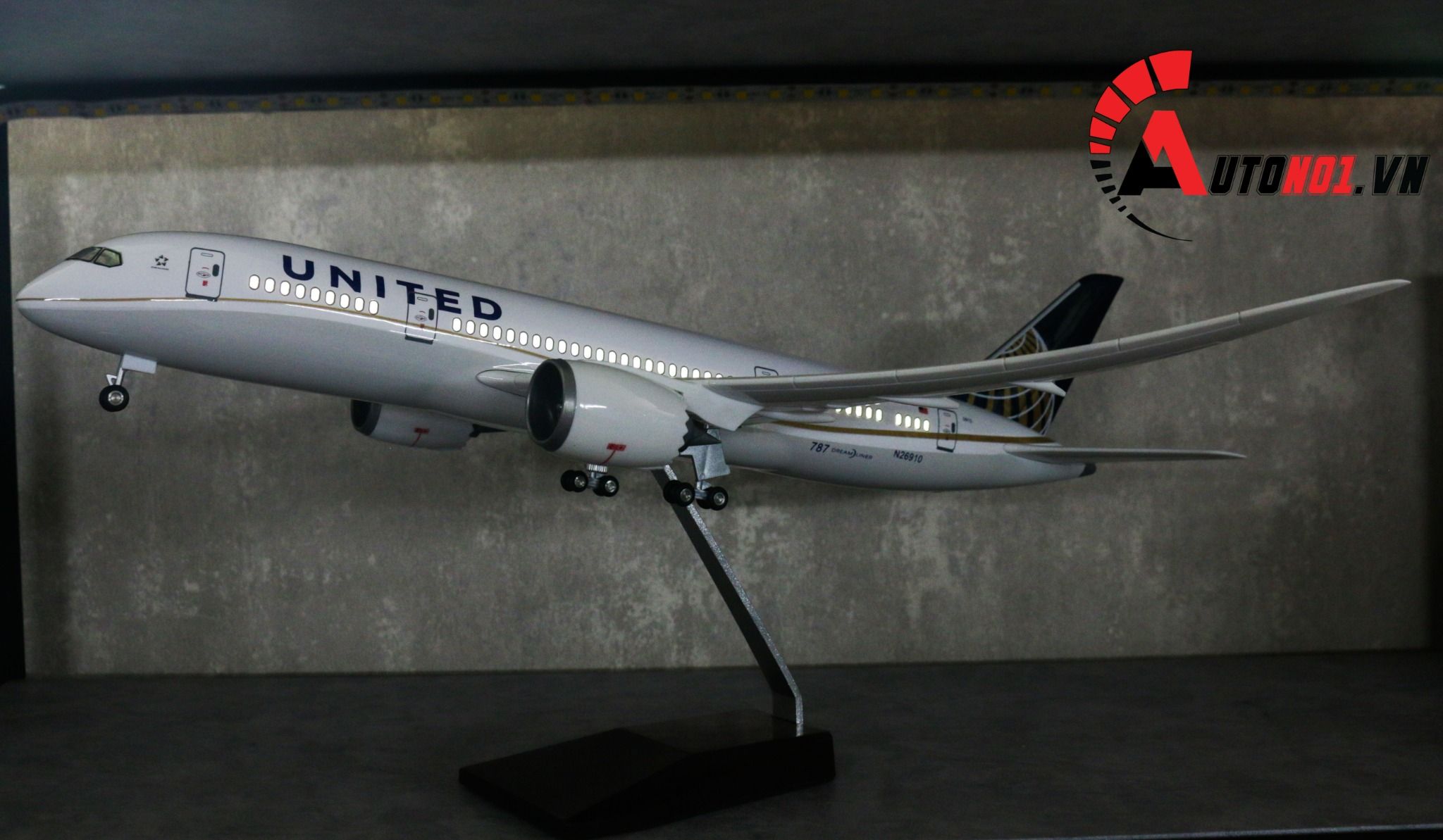  Mô hình máy bay American United Boeing B787 47cm tỉ lệ 1:157 có đèn led tự động theo tiếng vỗ tay hoặc chạm MB47024 