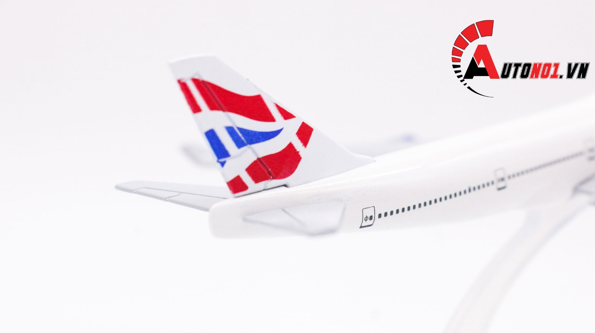  Mô hình máy bay British Airways One World Boeing B747 Aircraft 16cm MB16165 