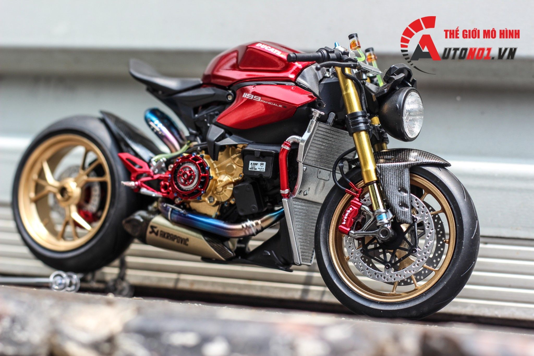  Mô hình xe cao cấp Ducati 1199 Panigale Cafe Racer Galaxy 1:12 Tamiya D079 