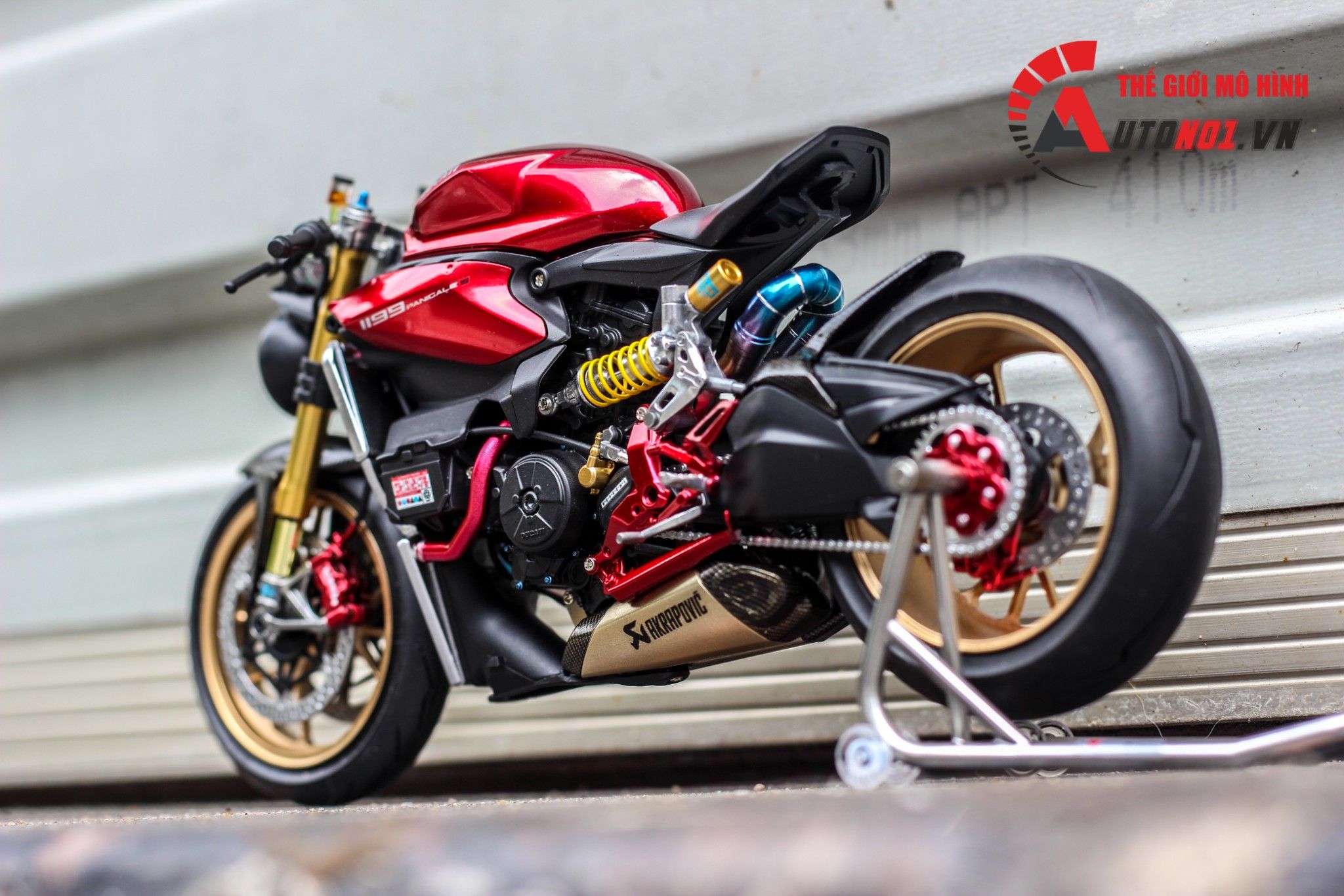  Mô hình xe cao cấp Ducati 1199 Panigale Cafe Racer Galaxy 1:12 Tamiya D079 