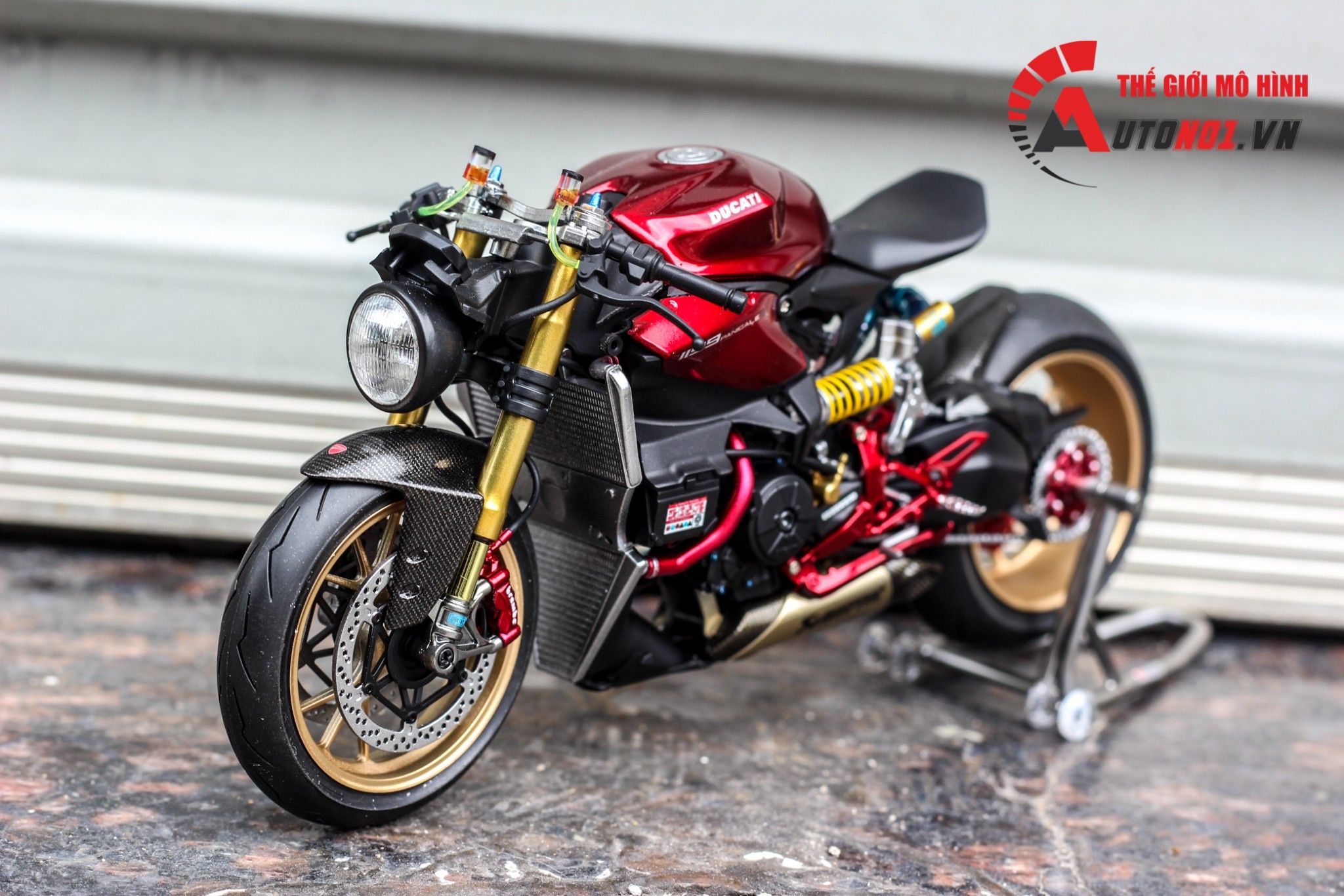  Mô hình xe cao cấp Ducati 1199 Panigale Cafe Racer Galaxy 1:12 Tamiya D079 