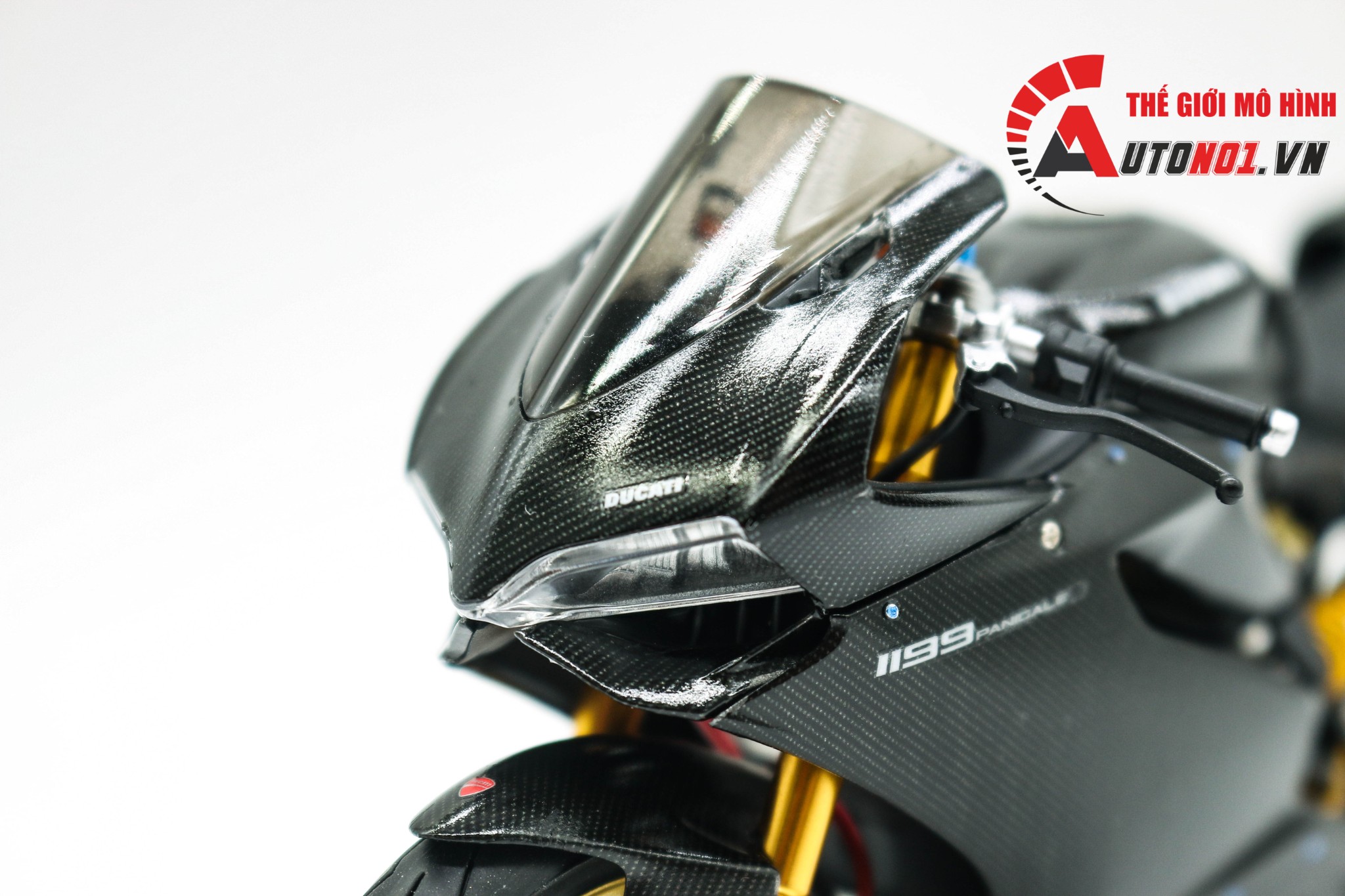 MÔ HÌNH XE DUCATI 1199 PANIGALE FULL CARBON 1:12 TAMIYA