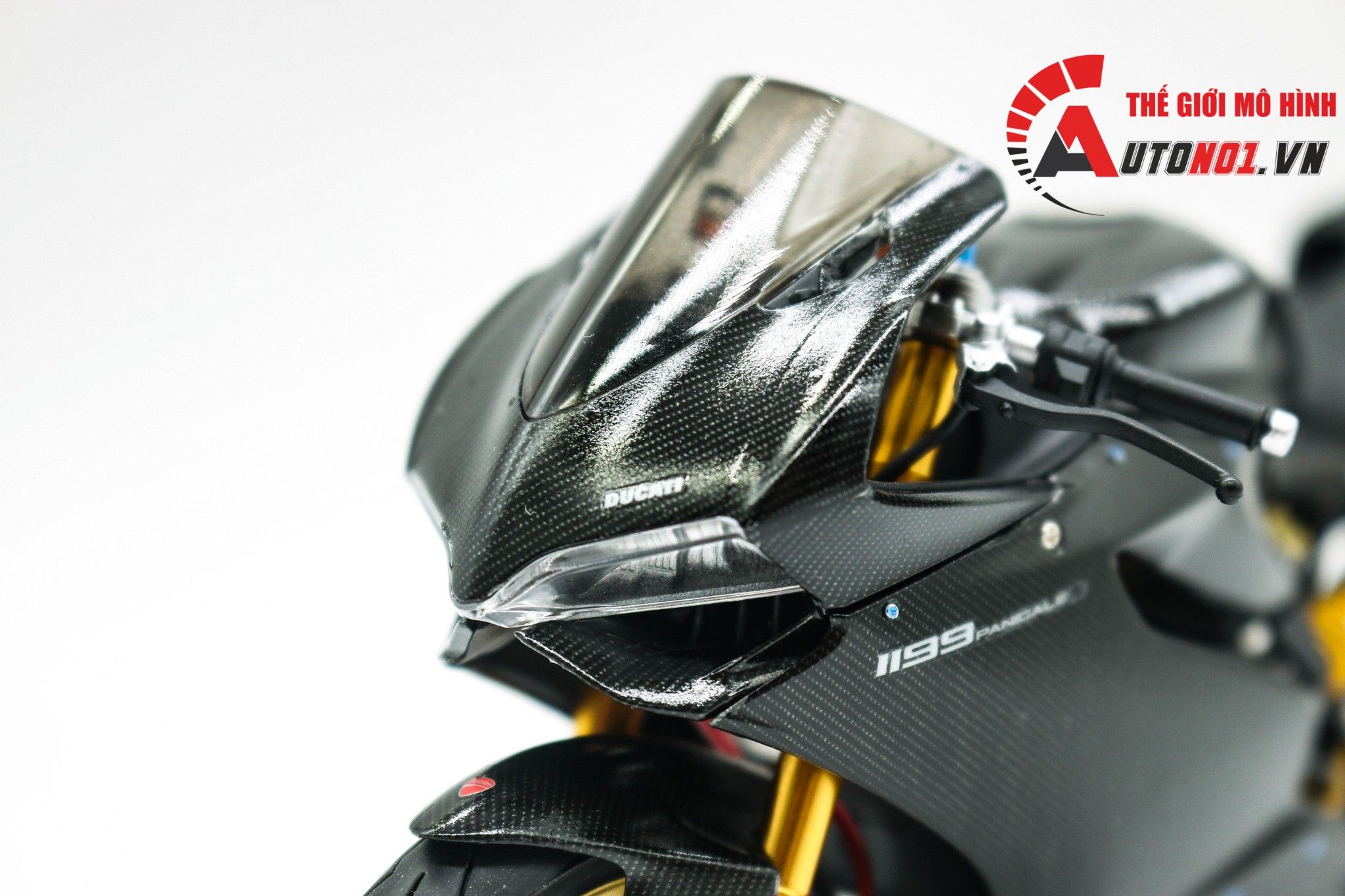  Mô hình xe Ducati 1199 Panigale Full Carbon 1:12 Tamiya 6519 