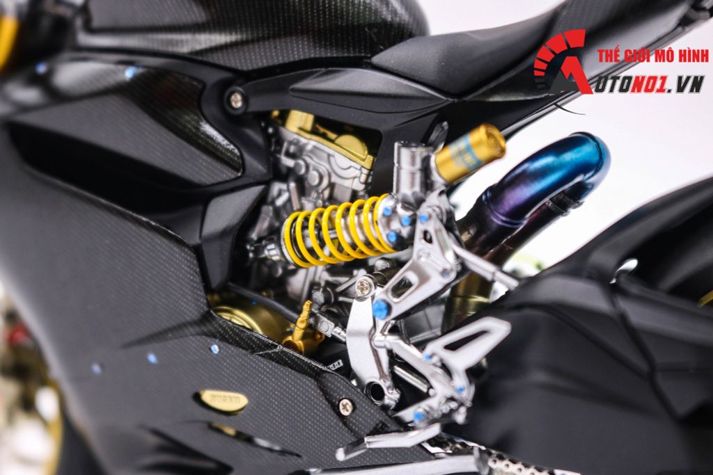 MÔ HÌNH XE DUCATI 1199 PANIGALE FULL CARBON 1:12 TAMIYA